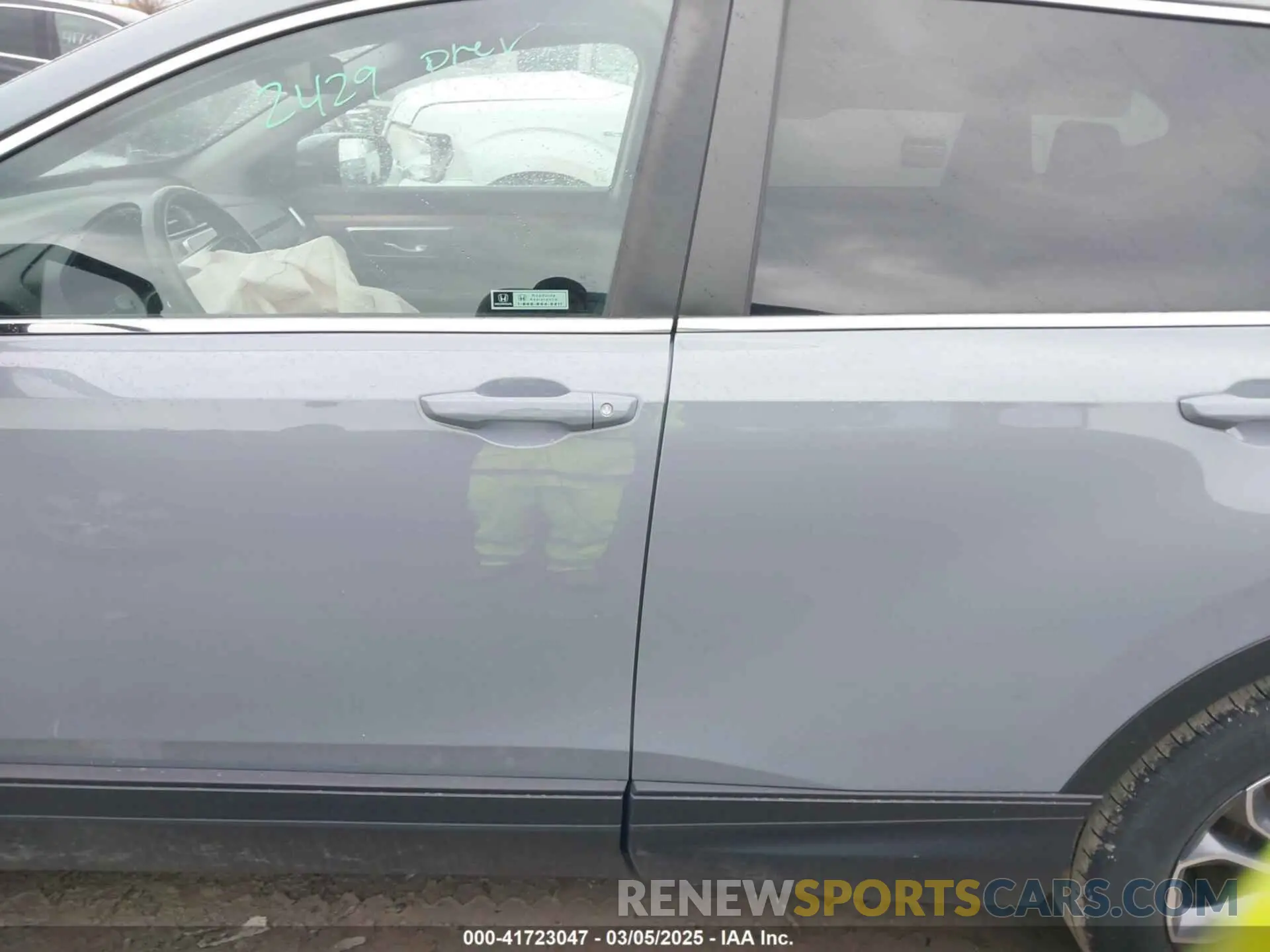 15 Photograph of a damaged car 2HKRW2H87NH637733 HONDA CR-V 2022