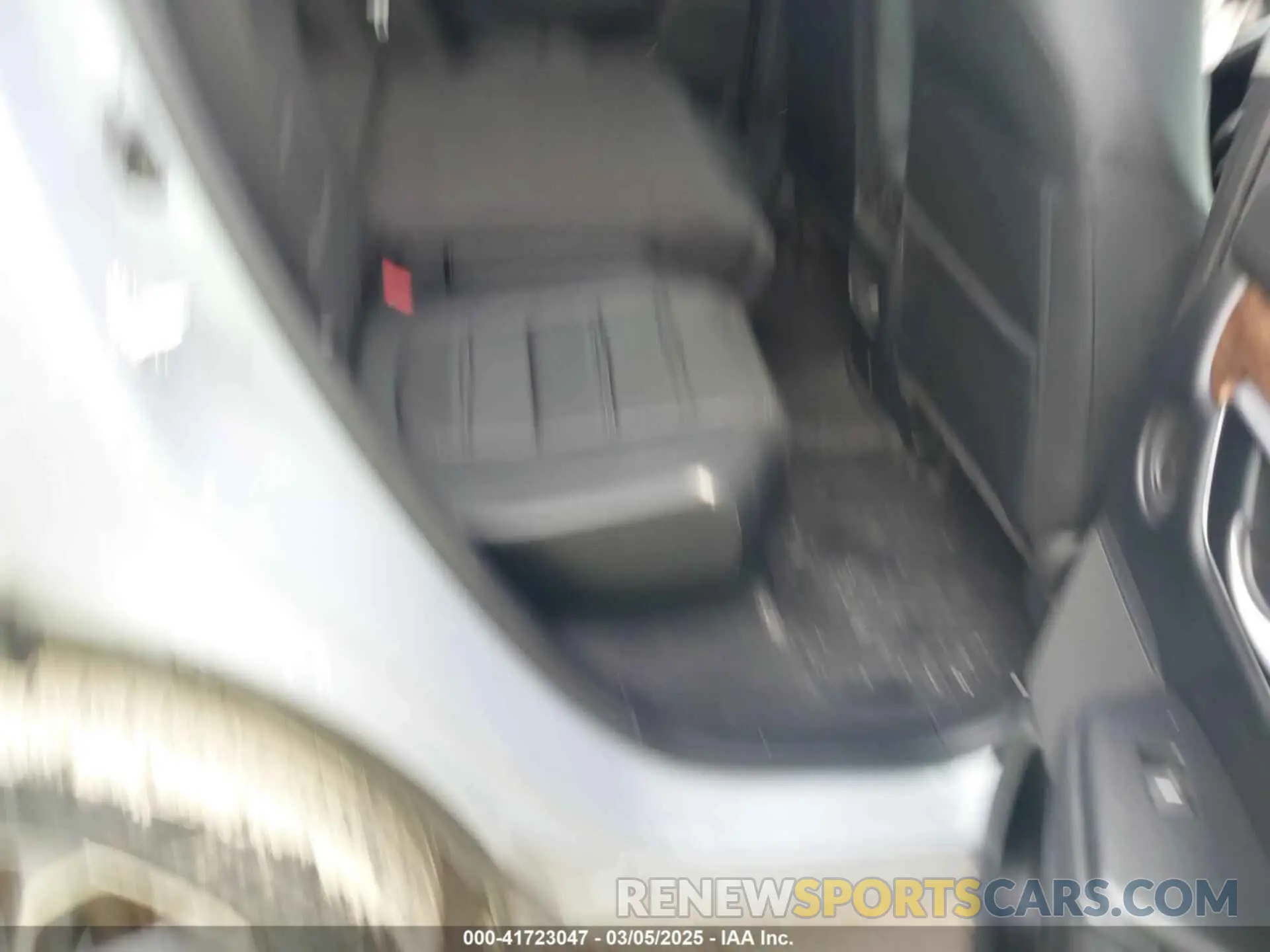 8 Photograph of a damaged car 2HKRW2H87NH637733 HONDA CR-V 2022