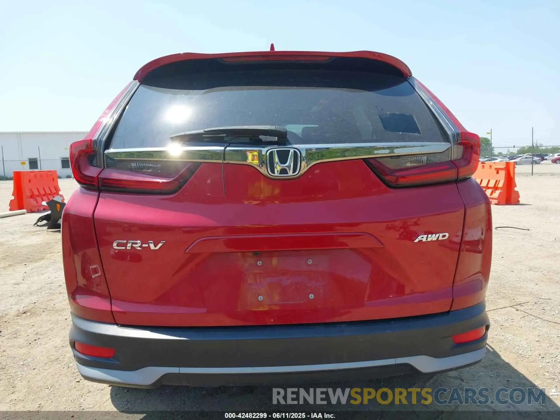 17 Photograph of a damaged car 2HKRW2H87NH656833 HONDA CR-V 2022