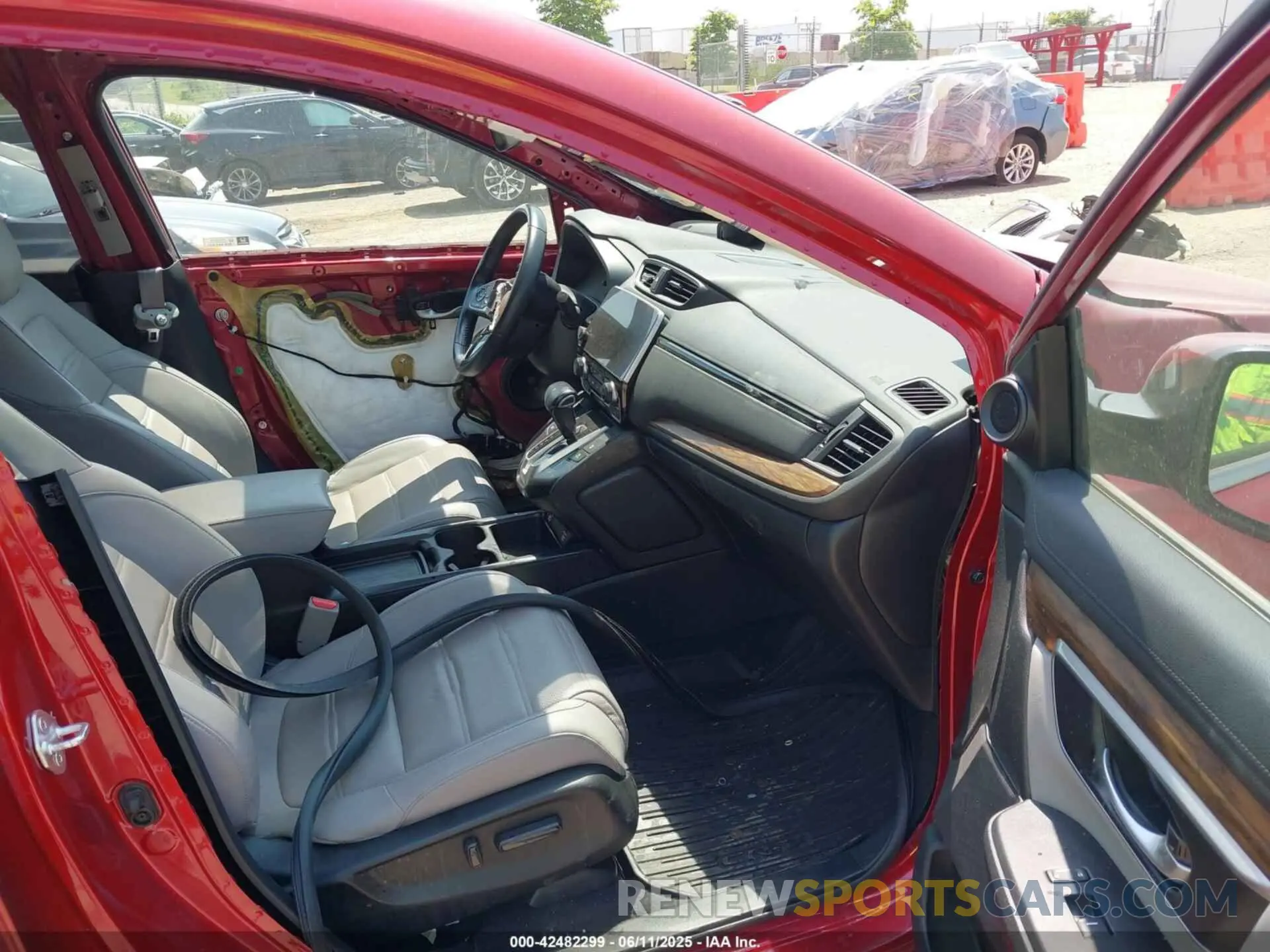 5 Photograph of a damaged car 2HKRW2H87NH656833 HONDA CR-V 2022