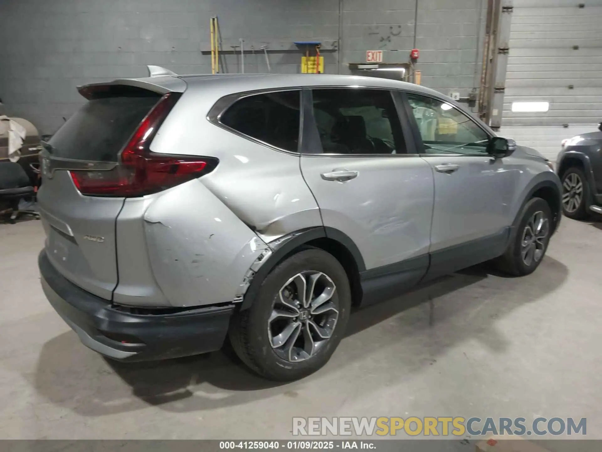 4 Photograph of a damaged car 2HKRW2H8XNH637712 HONDA CR-V 2022