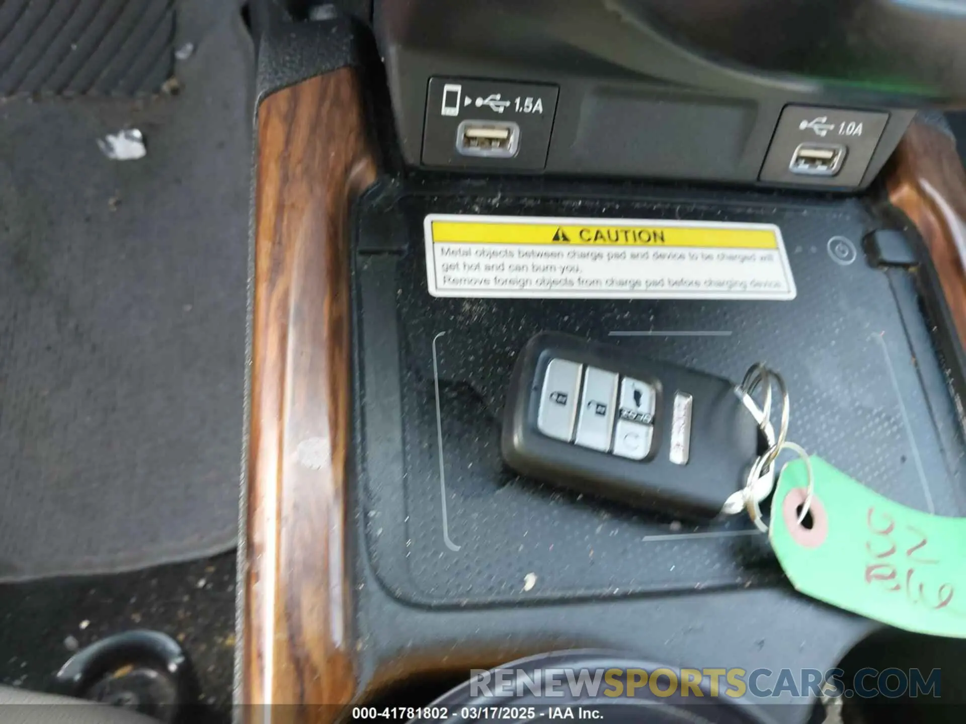 11 Photograph of a damaged car 2HKRW2H99NH655482 HONDA CR-V 2022