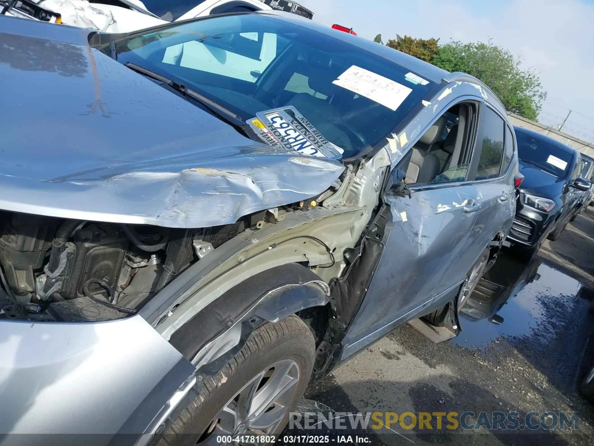 6 Photograph of a damaged car 2HKRW2H99NH655482 HONDA CR-V 2022