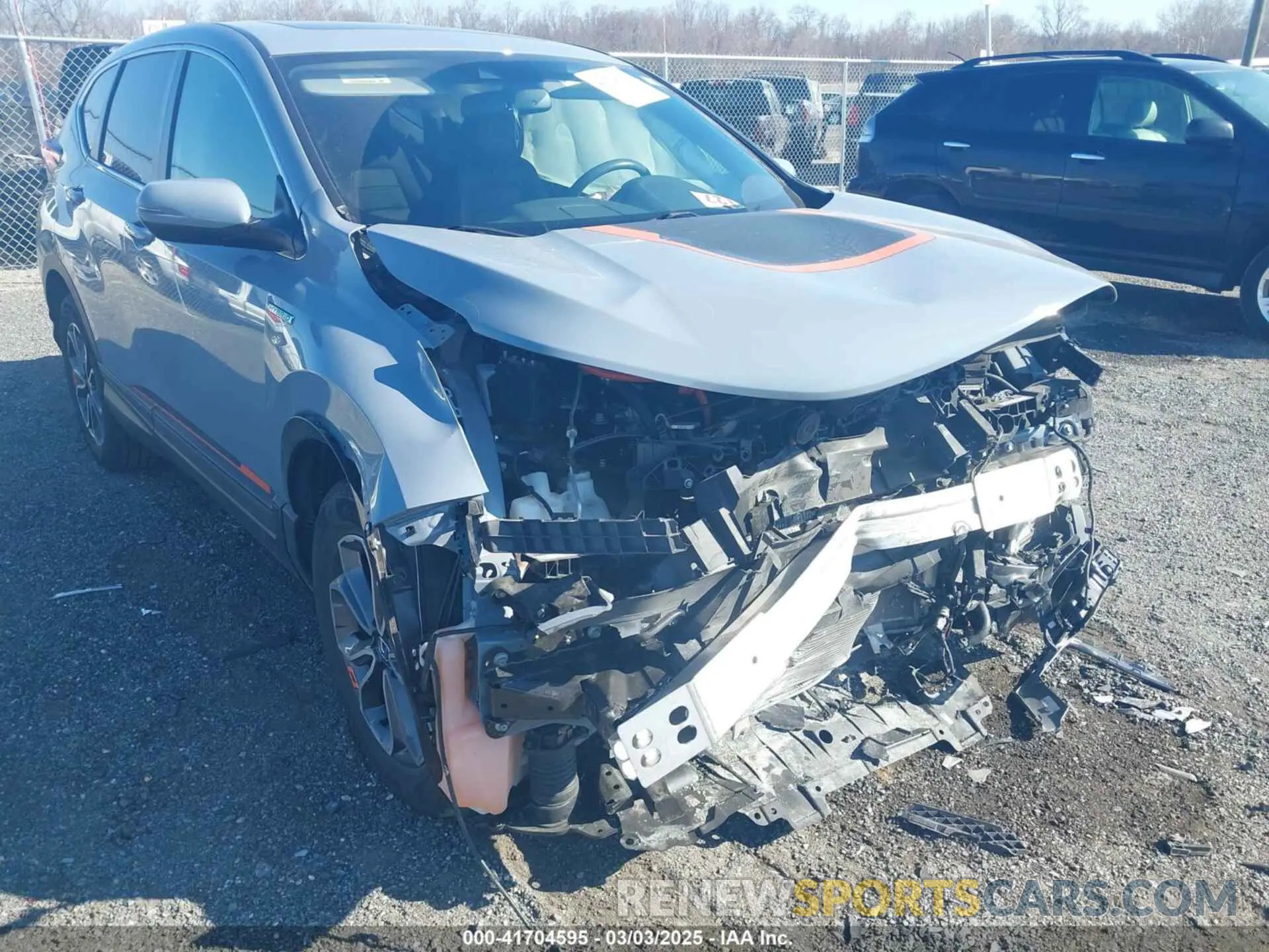 18 Photograph of a damaged car 5J6RT6H82NL042665 HONDA CR-V 2022