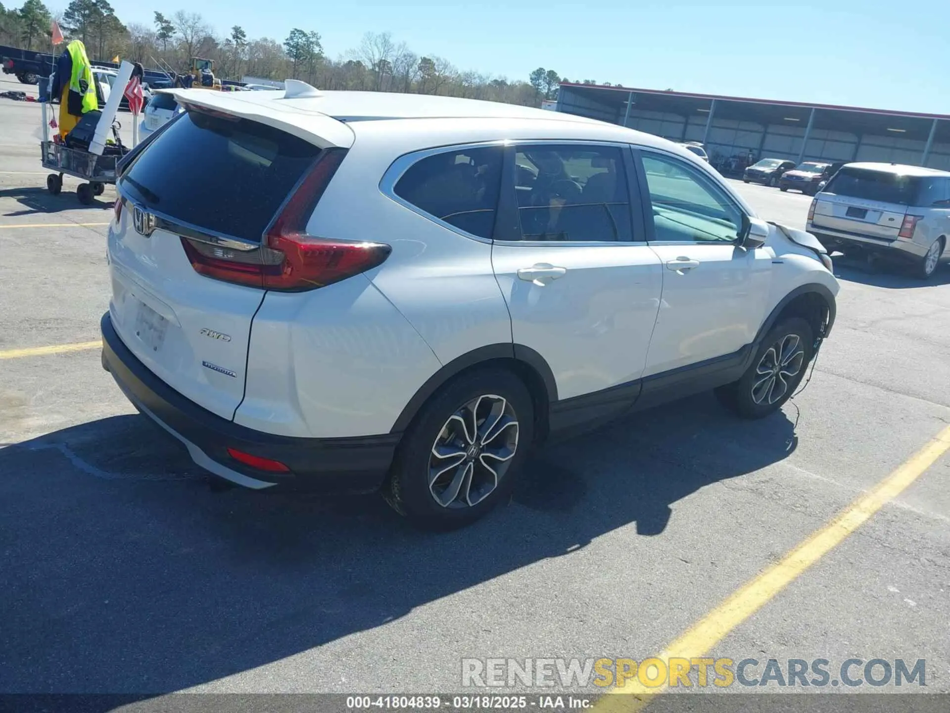 4 Photograph of a damaged car 5J6RT6H83NL029858 HONDA CR-V 2022