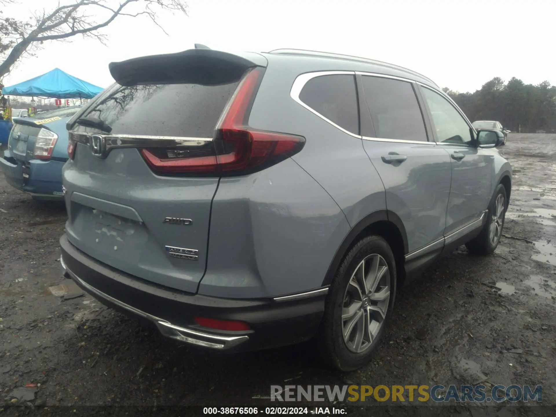 4 Photograph of a damaged car 5J6RT6H95NL038232 HONDA CR-V 2022