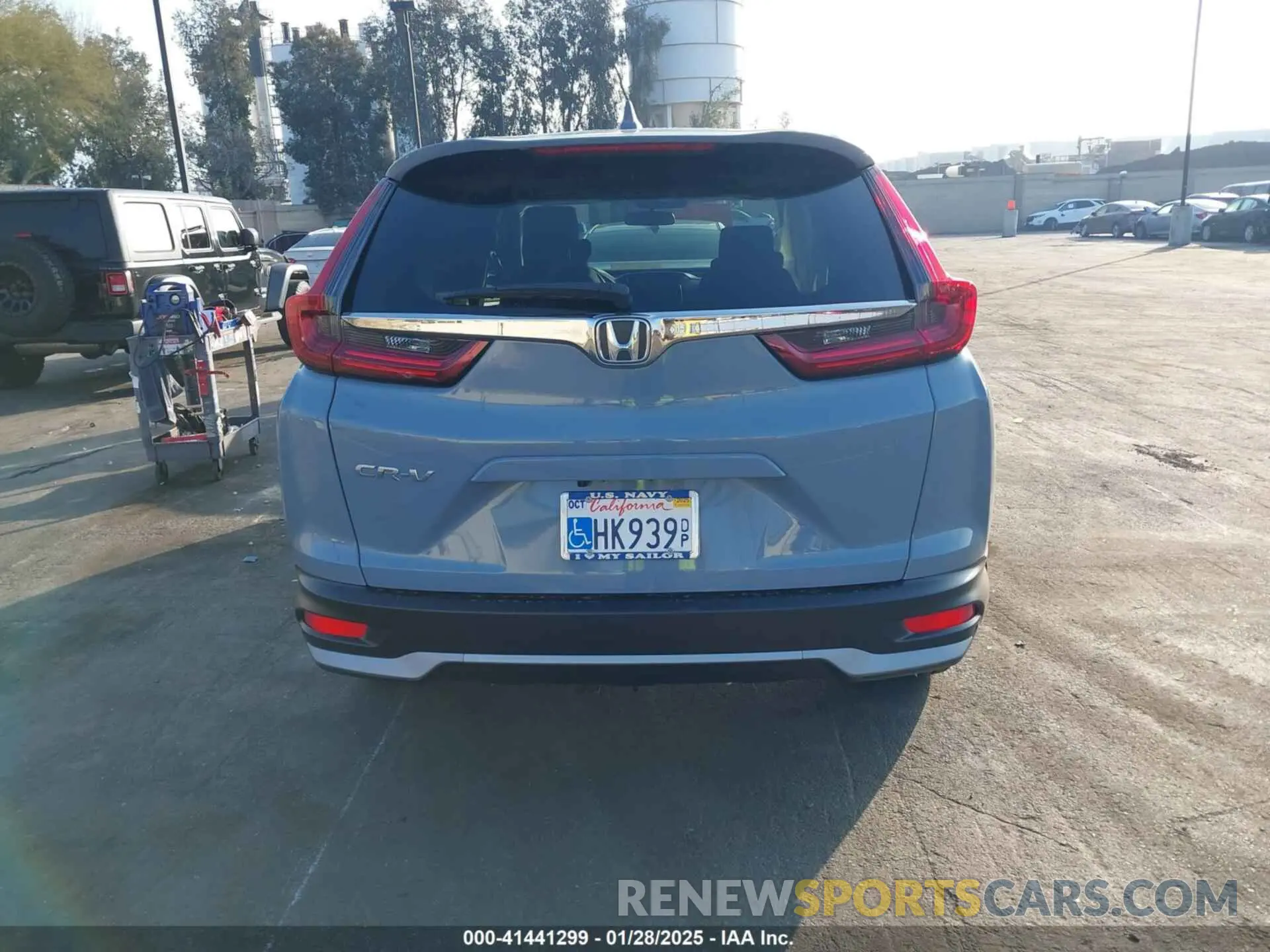 17 Photograph of a damaged car 5J6RW1H54NA000185 HONDA CR-V 2022