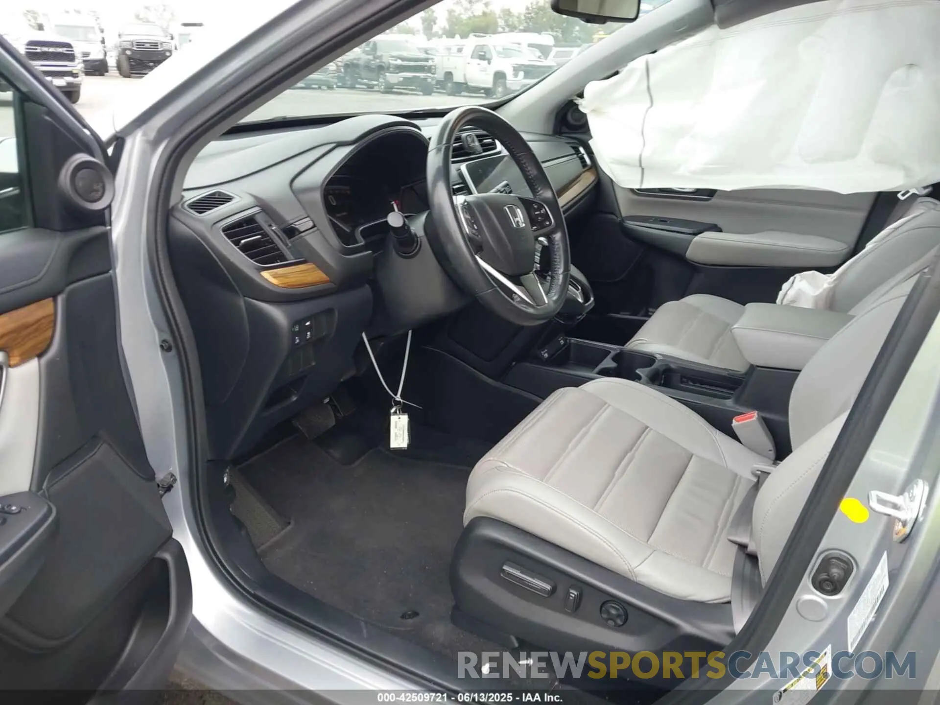 5 Photograph of a damaged car 5J6RW1H85NA021377 HONDA CR-V 2022