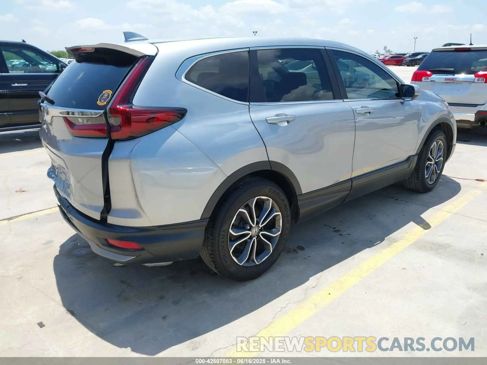 4 Фотография поврежденного автомобиля 7FARW1H57NE004295 HONDA CR-V 2022