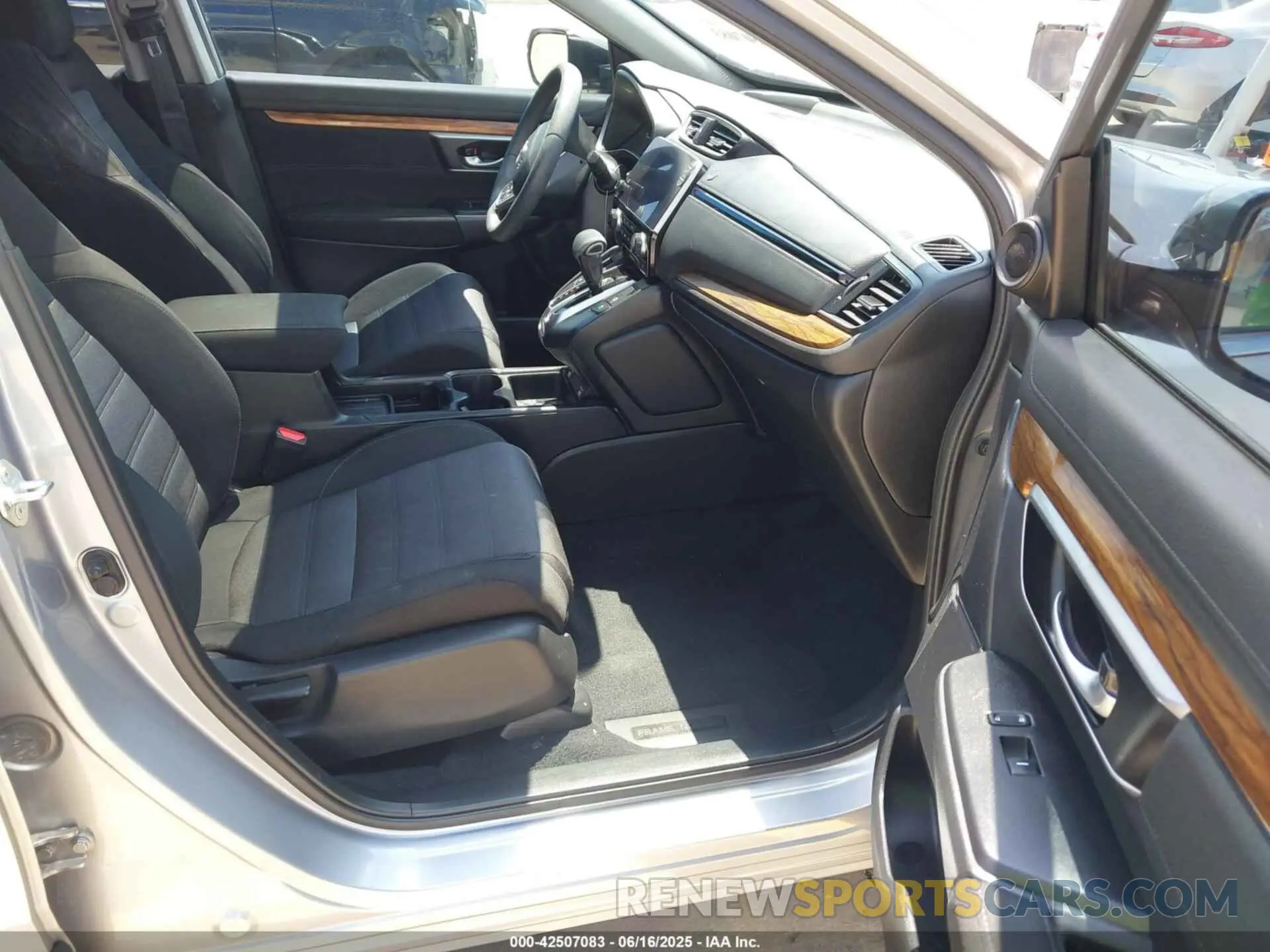 5 Фотография поврежденного автомобиля 7FARW1H57NE004295 HONDA CR-V 2022
