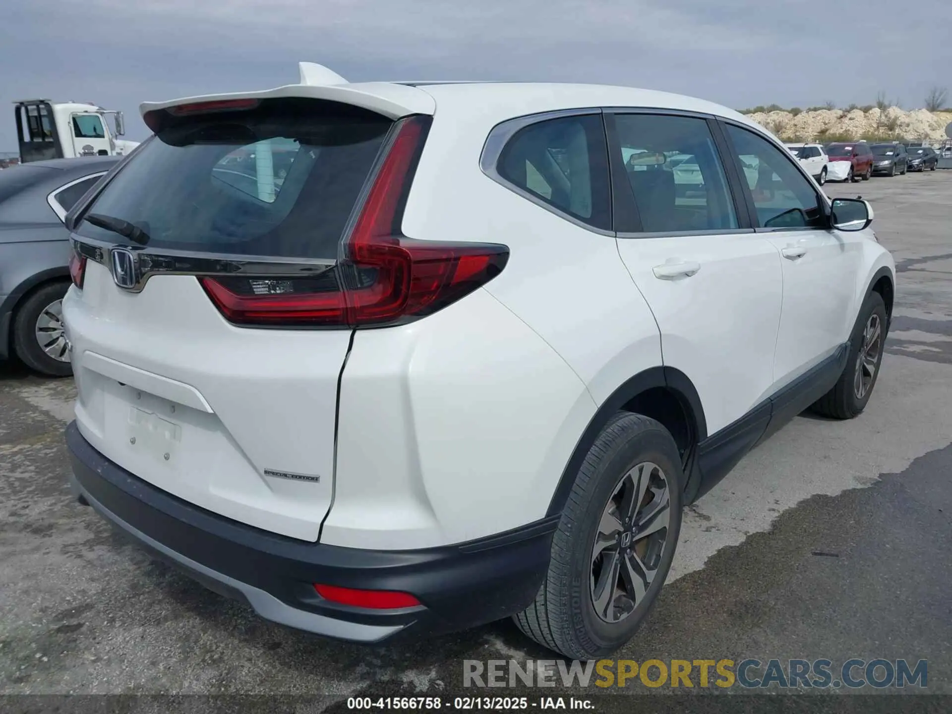 4 Фотография поврежденного автомобиля 7FARW1H77NE005626 HONDA CR-V 2022