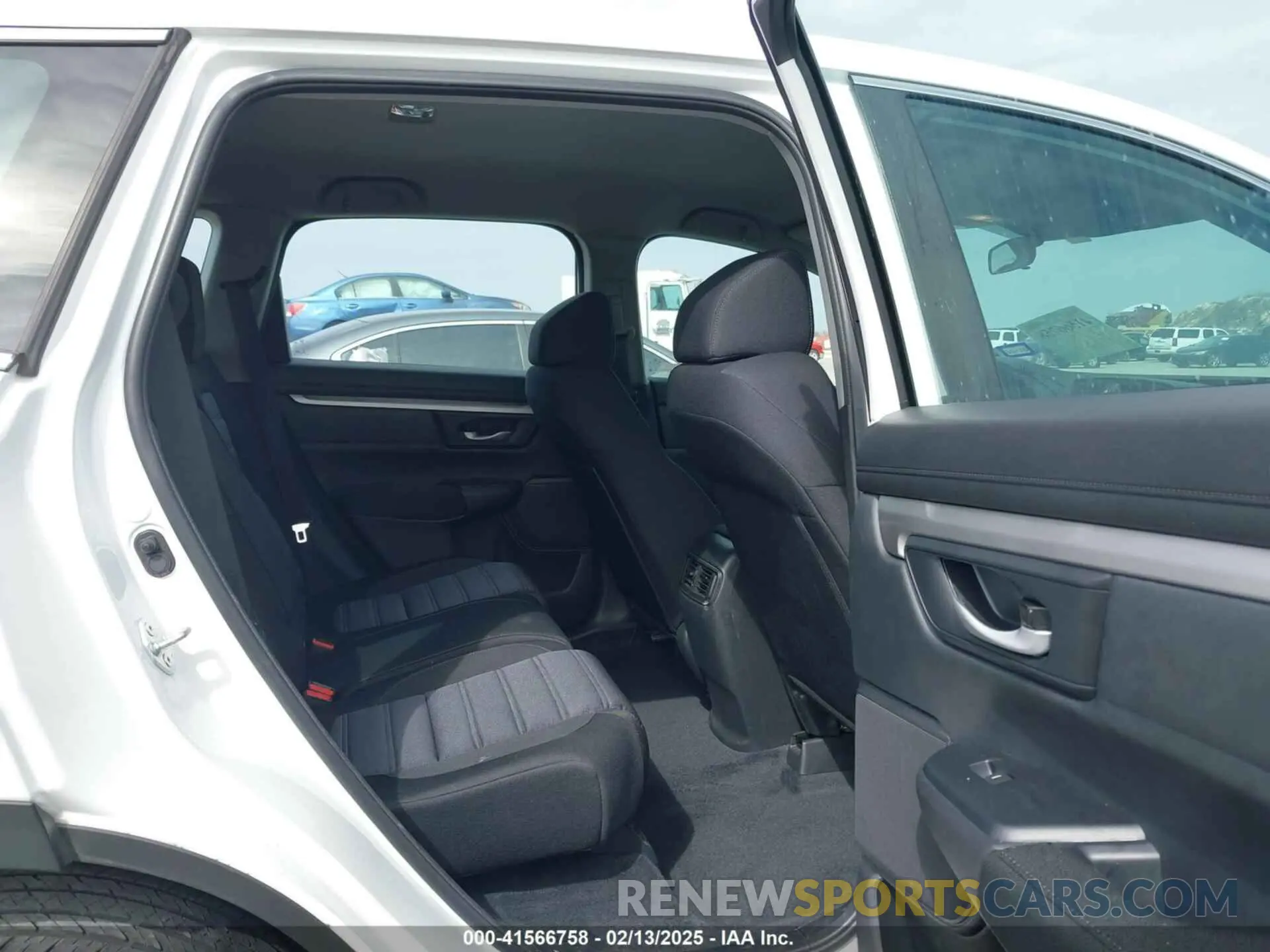 8 Фотография поврежденного автомобиля 7FARW1H77NE005626 HONDA CR-V 2022