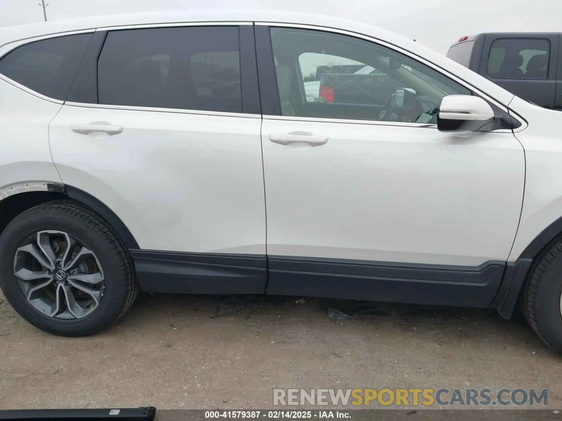 14 Photograph of a damaged car 7FARW1H87NE014142 HONDA CR-V 2022