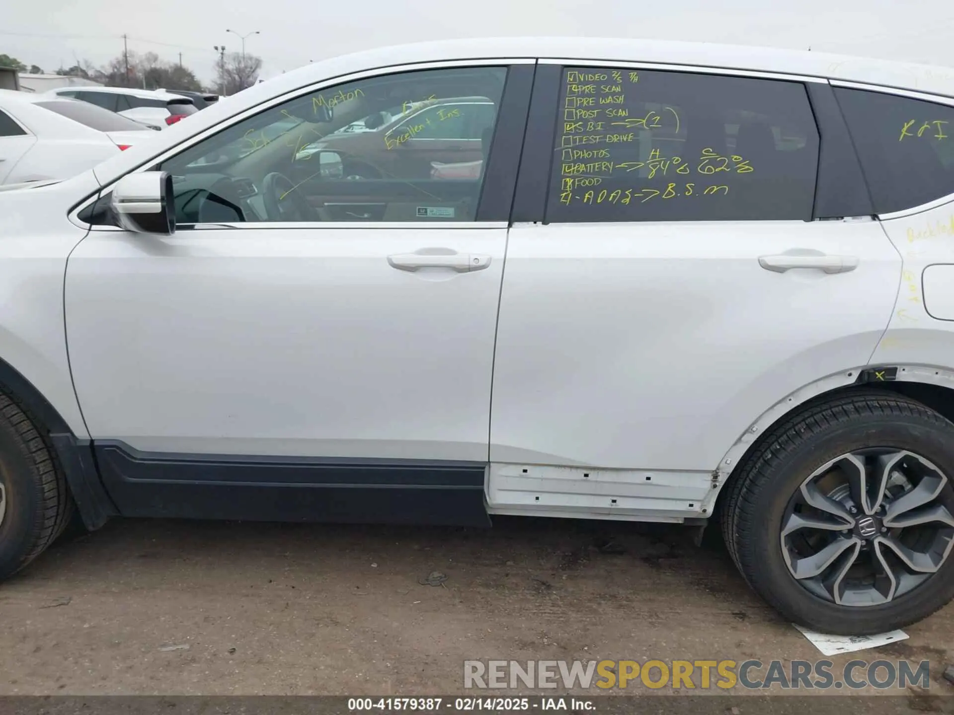 15 Photograph of a damaged car 7FARW1H87NE014142 HONDA CR-V 2022