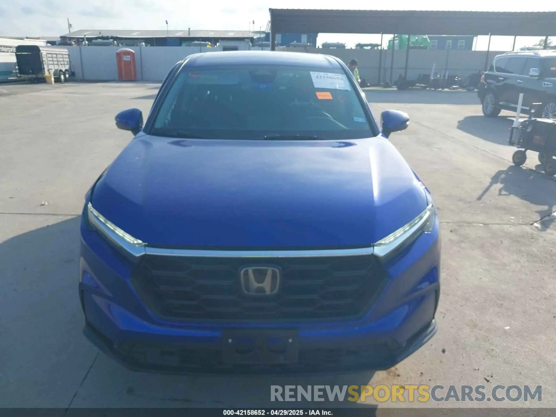 12 Photograph of a damaged car 2HKRS3H28PH305056 HONDA CR-V 2023