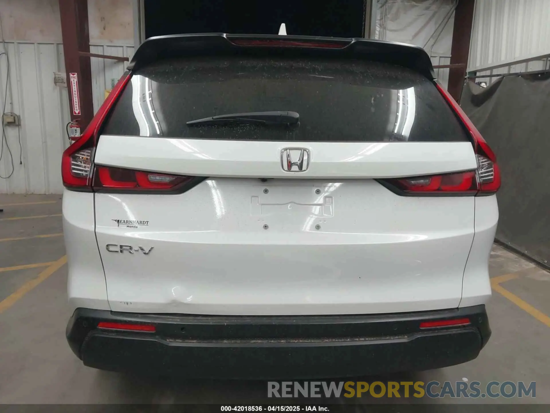 17 Фотография поврежденного автомобиля 2HKRS3H71PH304746 HONDA CR-V 2023