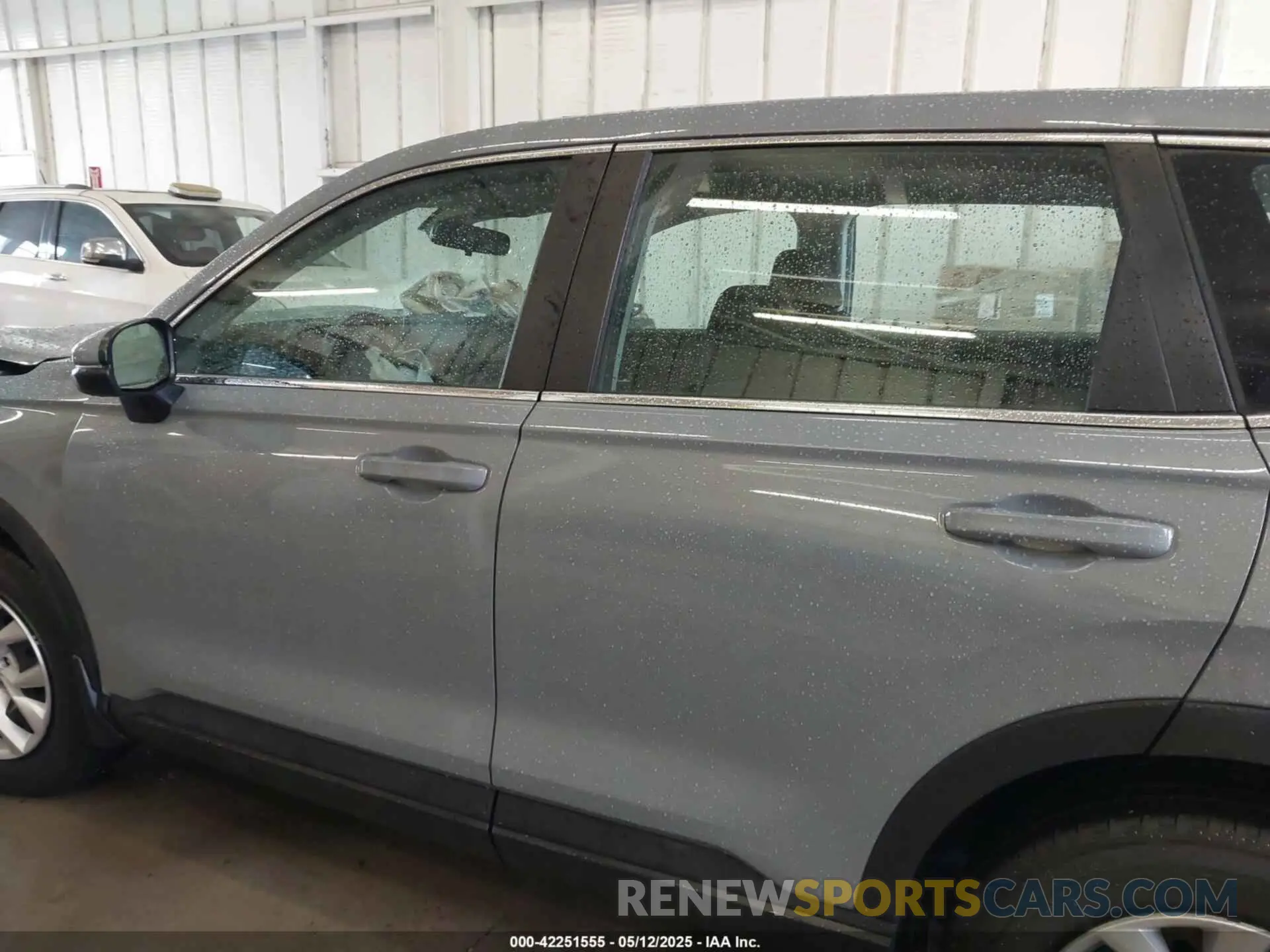 14 Photograph of a damaged car 2HKRS4H20PH431143 HONDA CR-V 2023