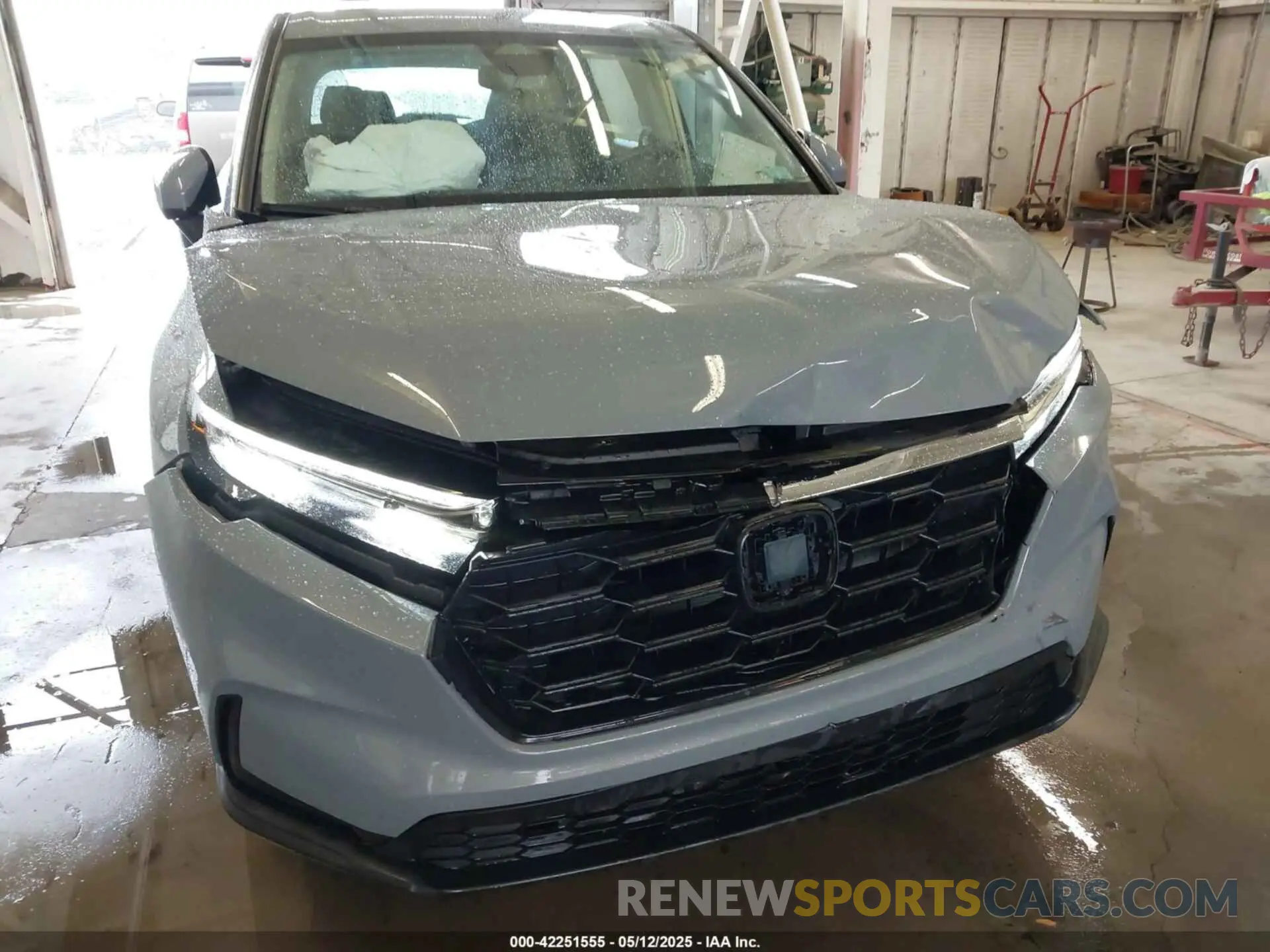 6 Photograph of a damaged car 2HKRS4H20PH431143 HONDA CR-V 2023