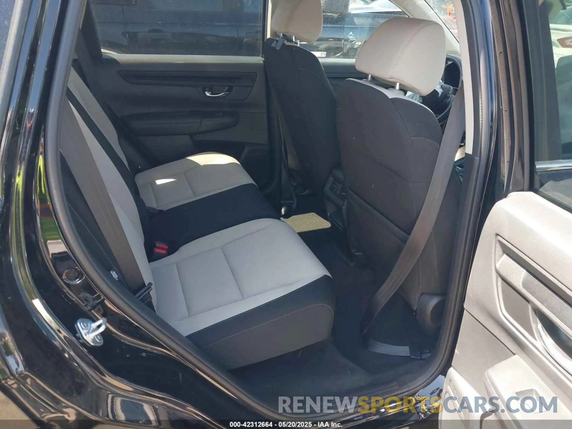 8 Фотография поврежденного автомобиля 2HKRS4H47PH432890 HONDA CR-V 2023