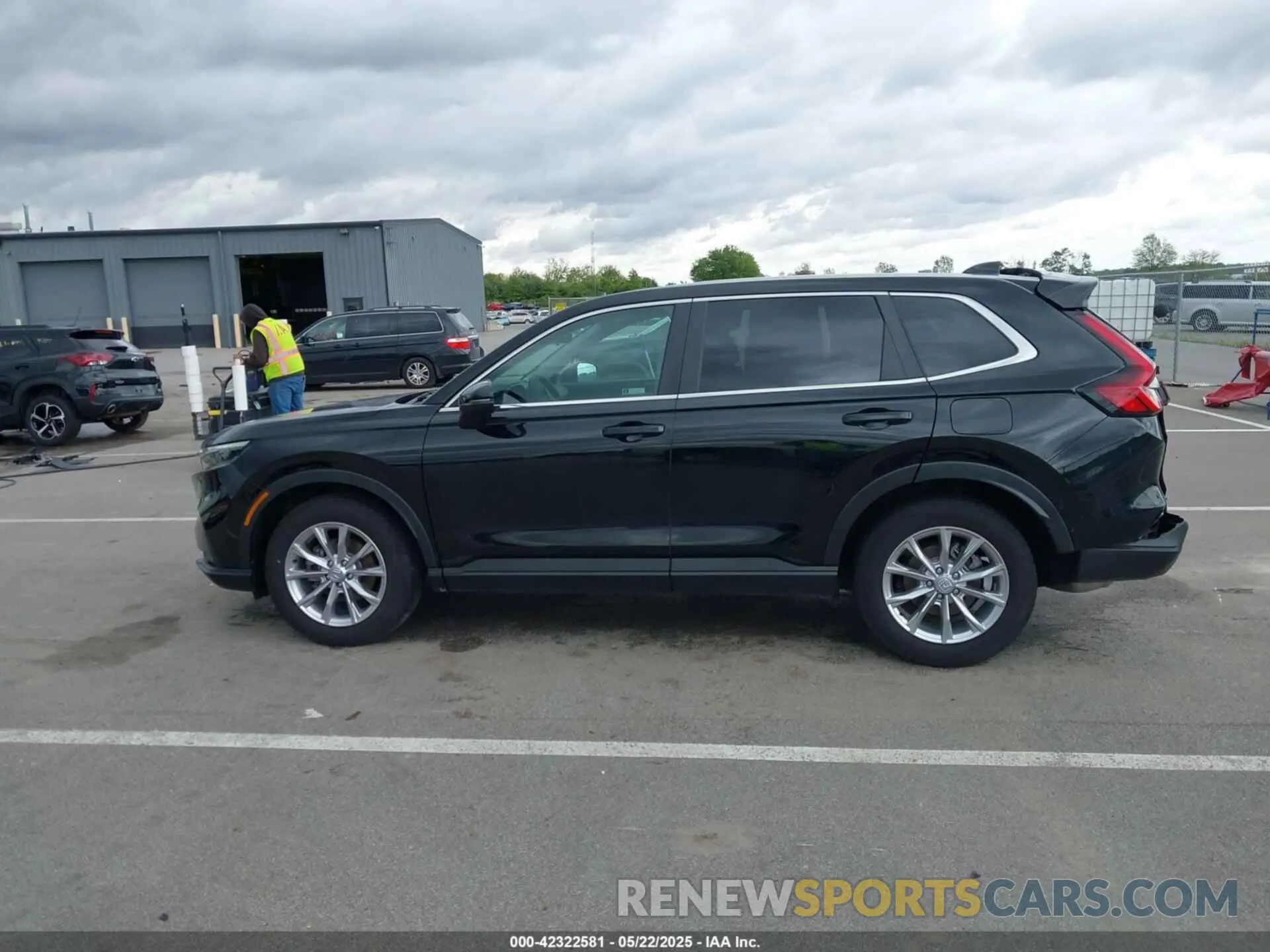 15 Photograph of a damaged car 2HKRS4H4XPH415601 HONDA CR-V 2023