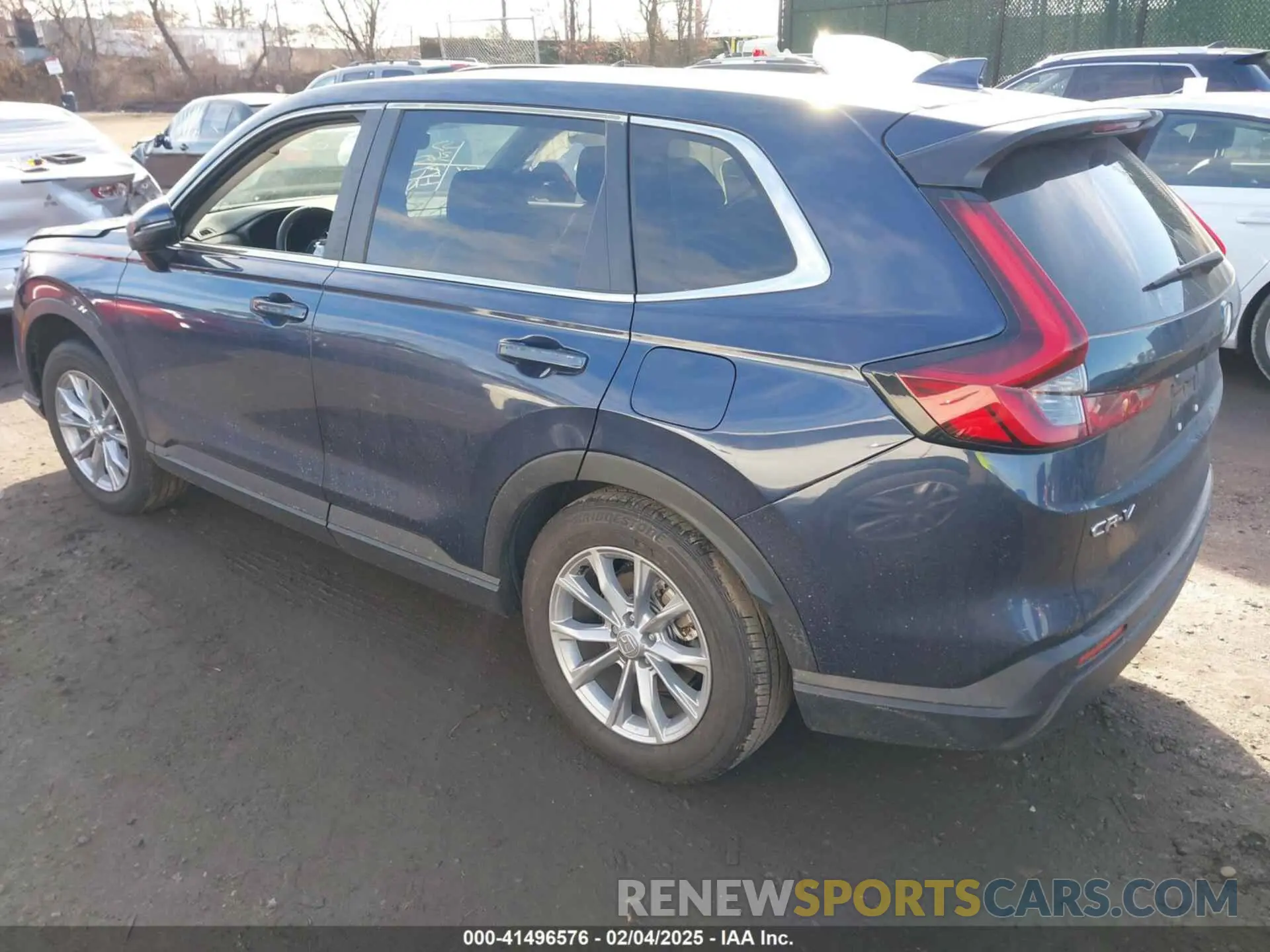 3 Фотография поврежденного автомобиля 2HKRS4H72PH406112 HONDA CR-V 2023