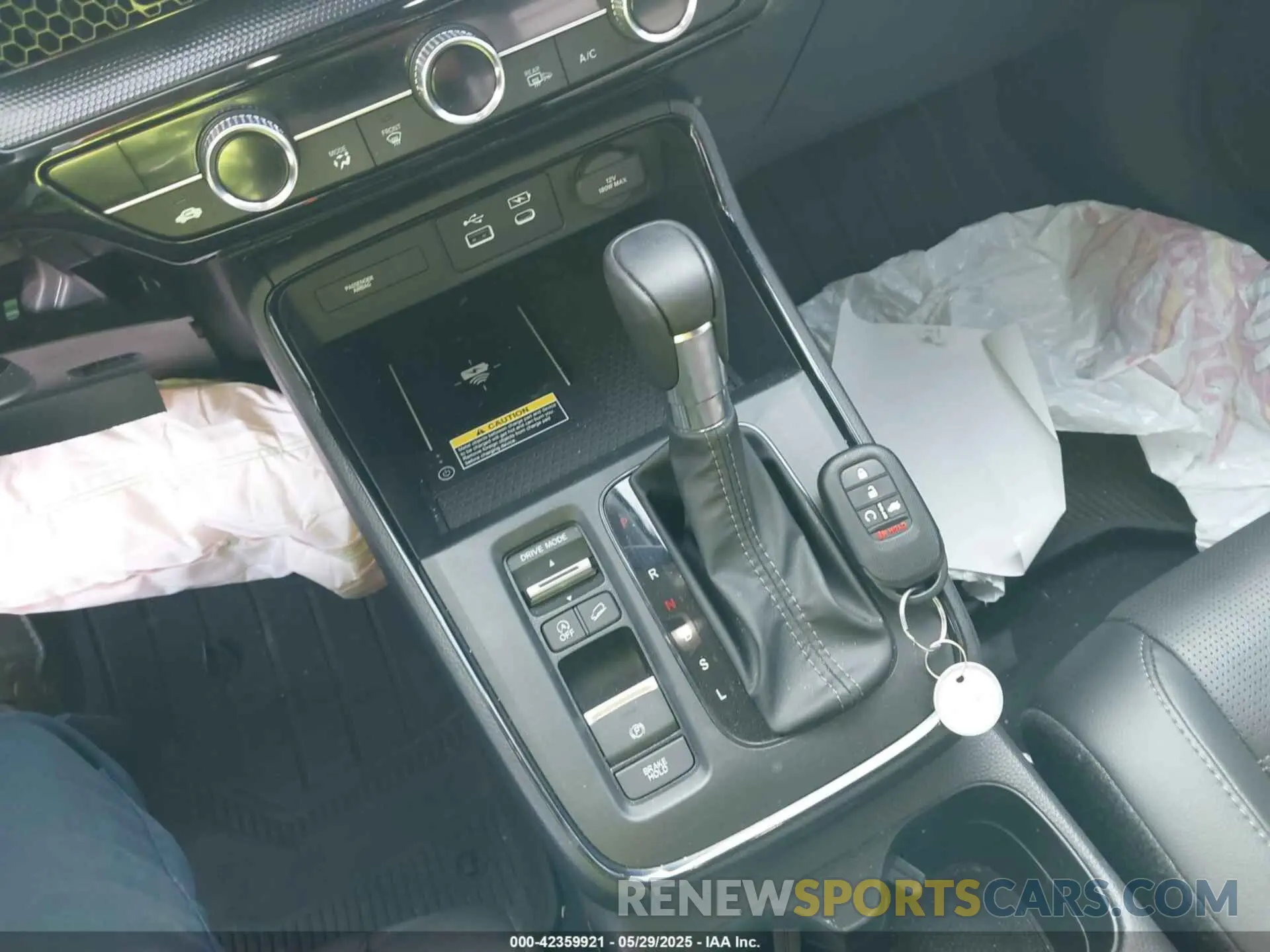 11 Photograph of a damaged car 2HKRS4H73PH404367 HONDA CR-V 2023