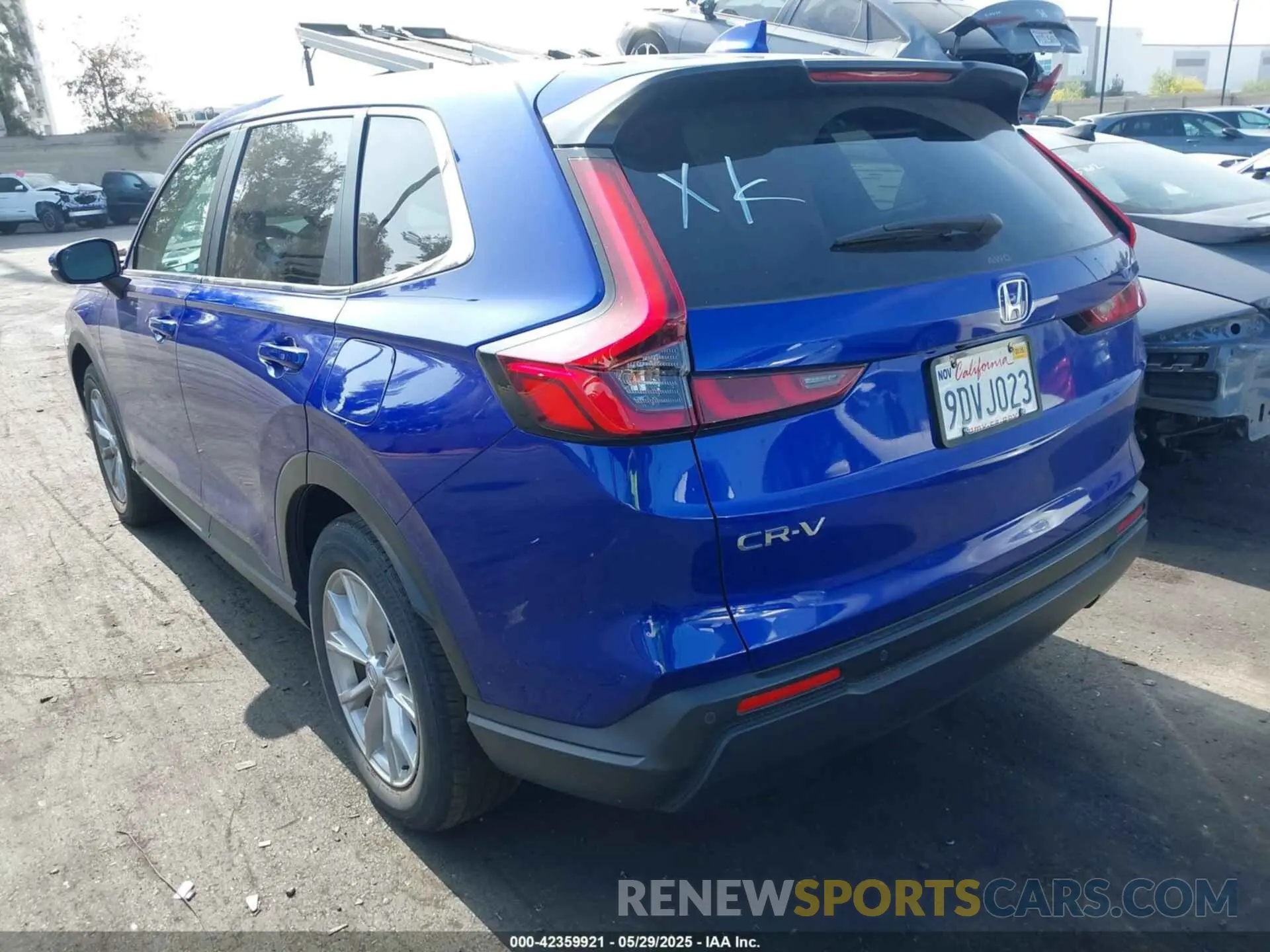 3 Photograph of a damaged car 2HKRS4H73PH404367 HONDA CR-V 2023