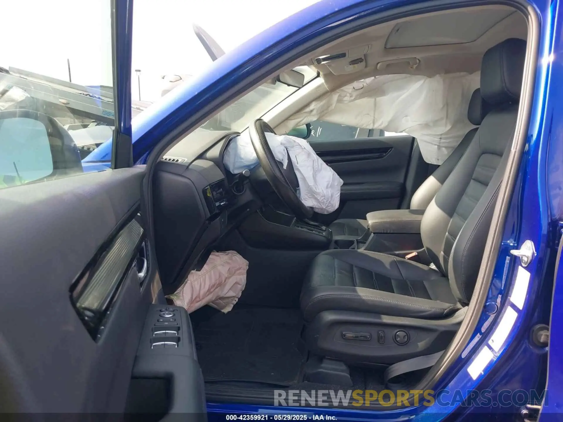 5 Photograph of a damaged car 2HKRS4H73PH404367 HONDA CR-V 2023