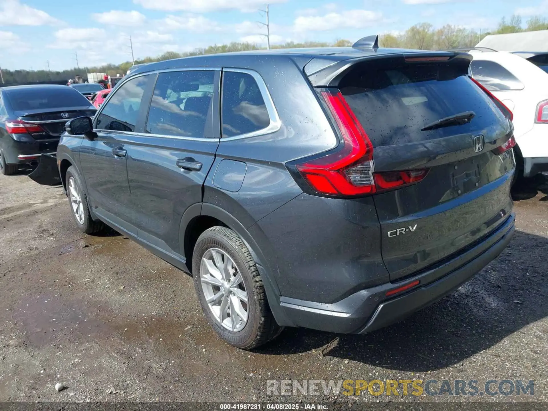 3 Photograph of a damaged car 2HKRS4H73PH410959 HONDA CR-V 2023