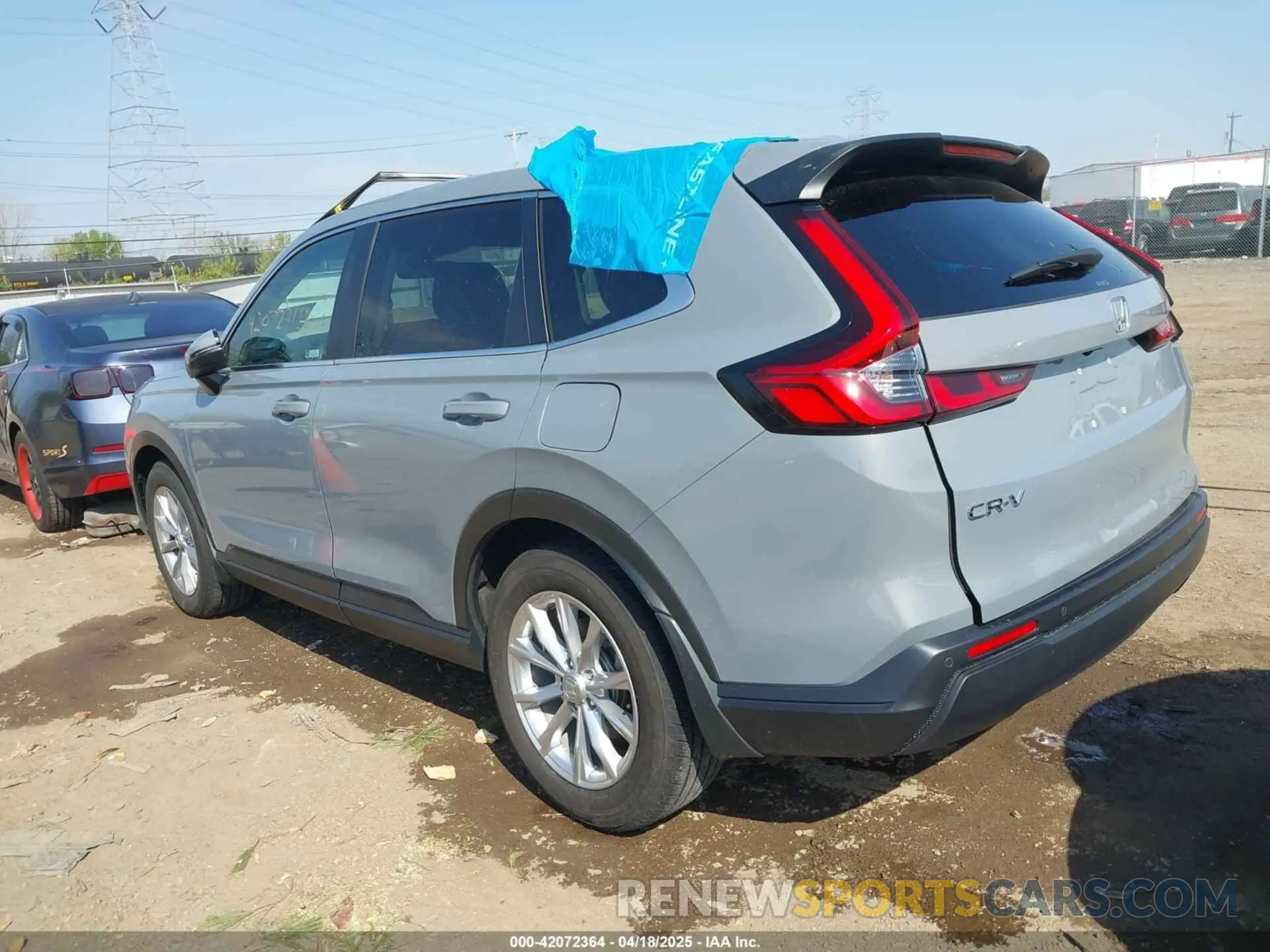 3 Фотография поврежденного автомобиля 2HKRS4H79PH431282 HONDA CR-V 2023