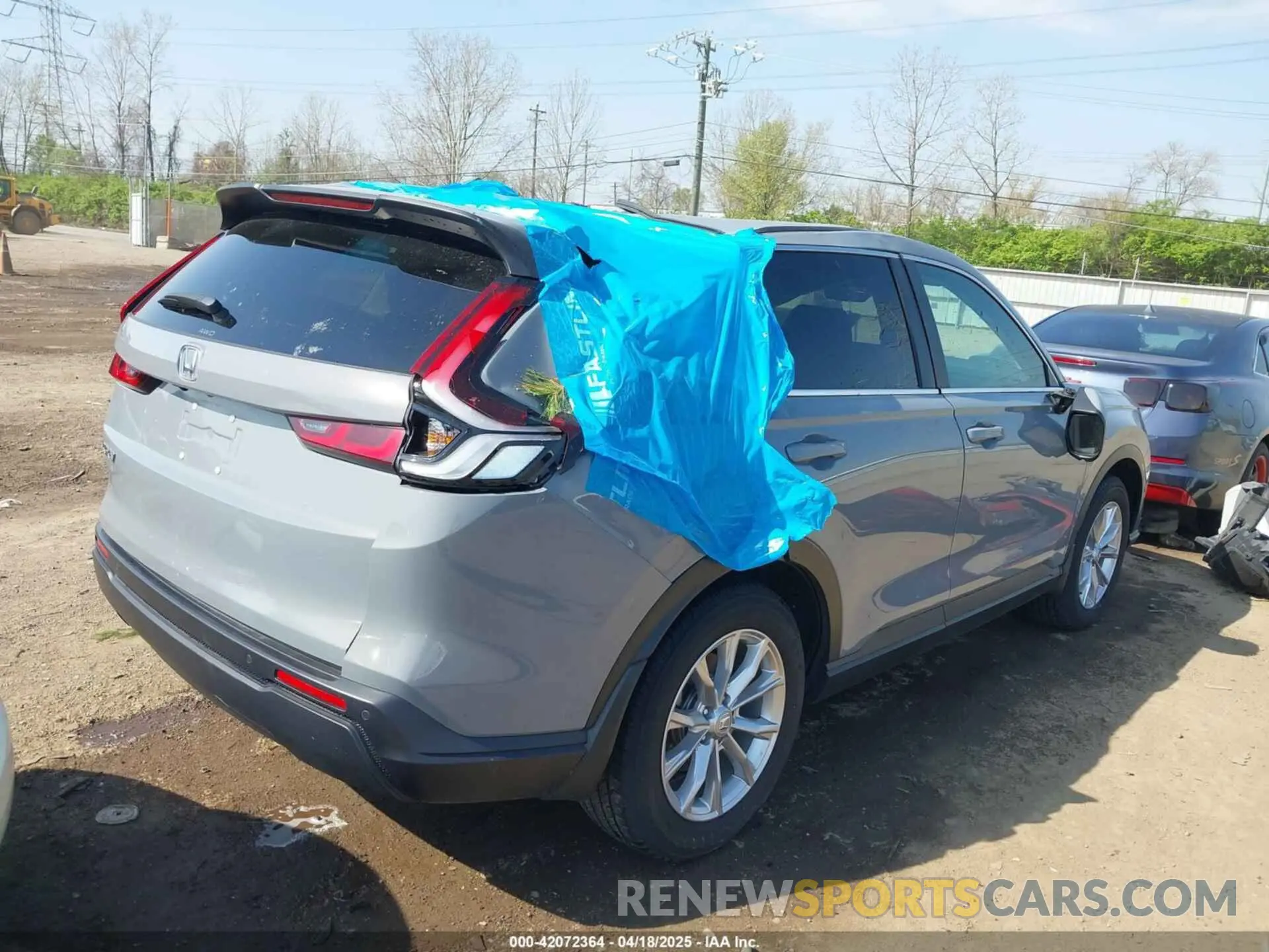 4 Фотография поврежденного автомобиля 2HKRS4H79PH431282 HONDA CR-V 2023