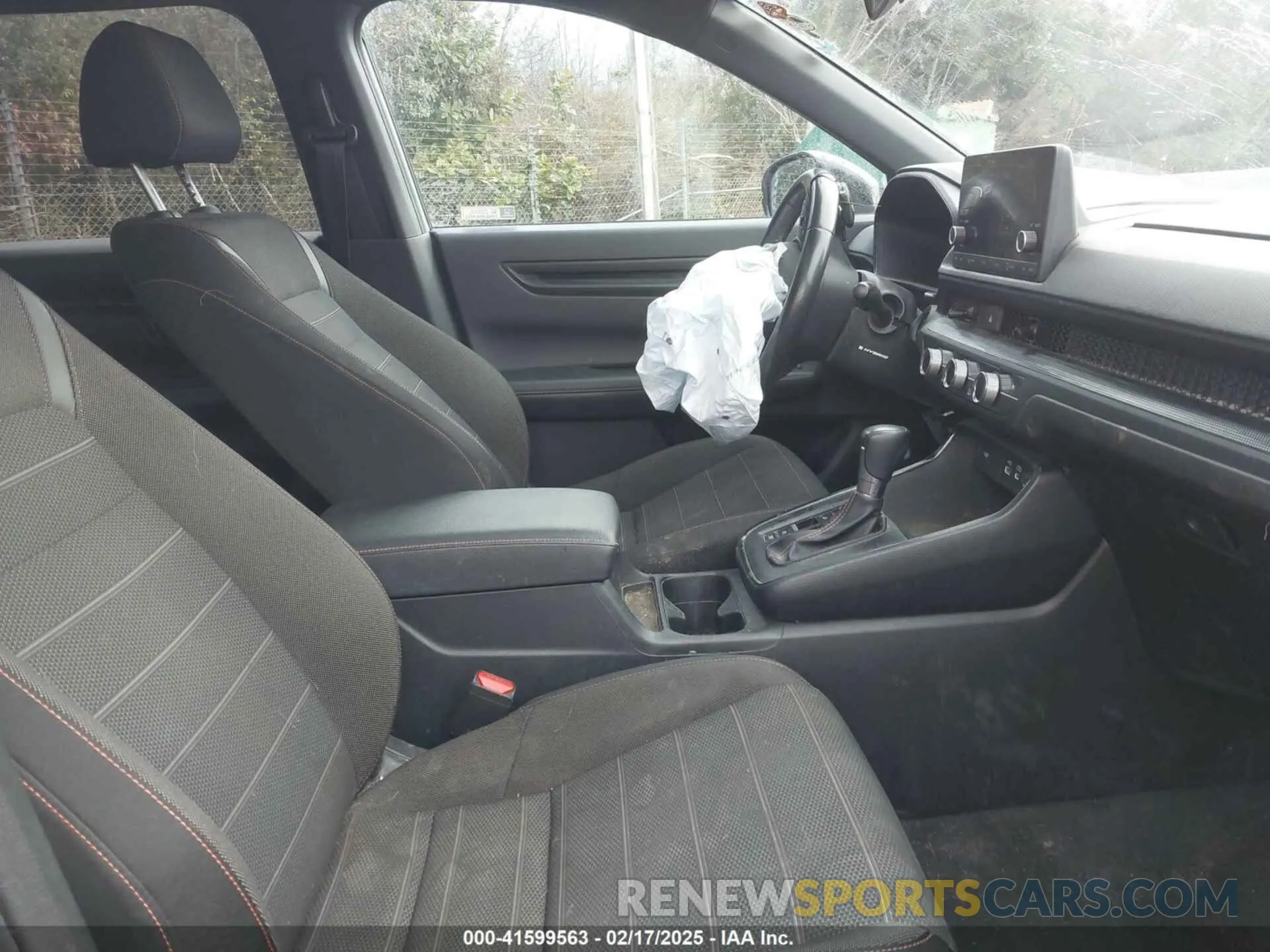 5 Фотография поврежденного автомобиля 2HKRS5H54PH706805 HONDA CR-V 2023