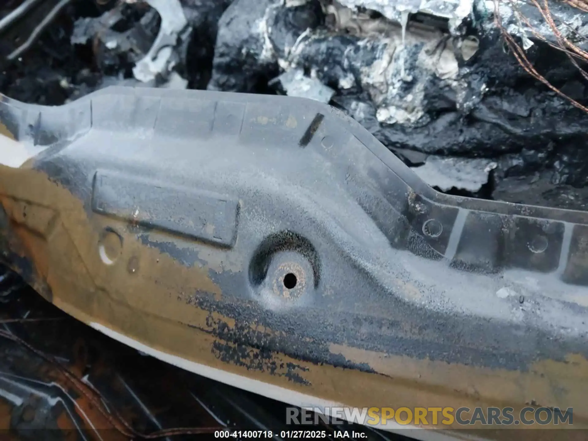 9 Photograph of a damaged car 2HKRS5H55PH715674 HONDA CR-V 2023
