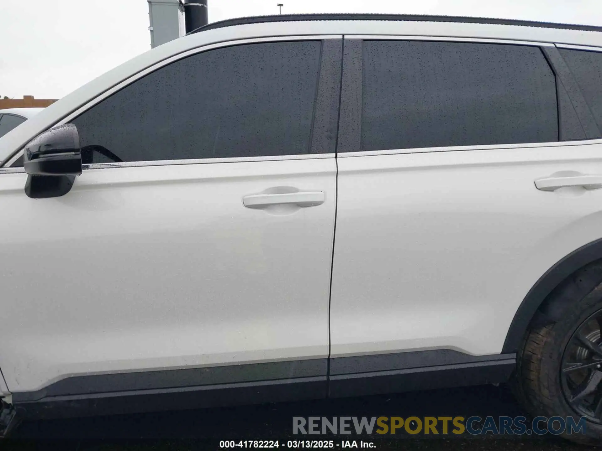 14 Photograph of a damaged car 2HKRS5H59PH713426 HONDA CR-V 2023
