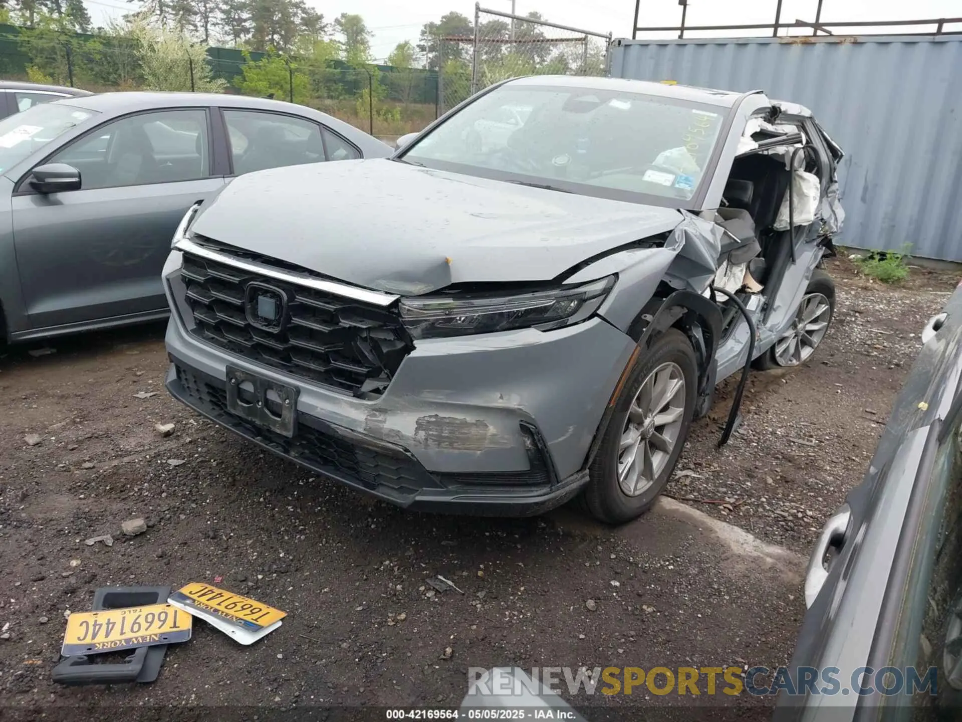 2 Photograph of a damaged car 5J6RS3H45PL002971 HONDA CR-V 2023