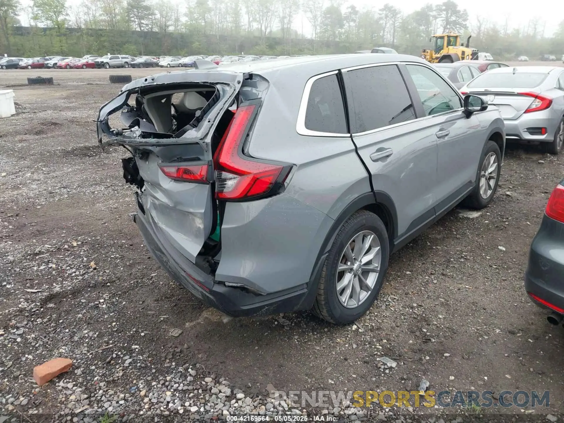 4 Photograph of a damaged car 5J6RS3H45PL002971 HONDA CR-V 2023