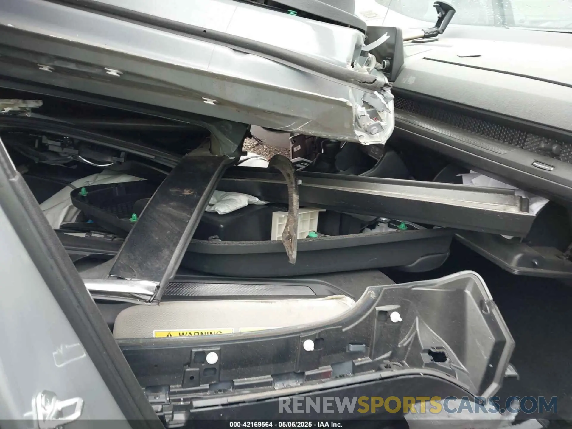 5 Photograph of a damaged car 5J6RS3H45PL002971 HONDA CR-V 2023
