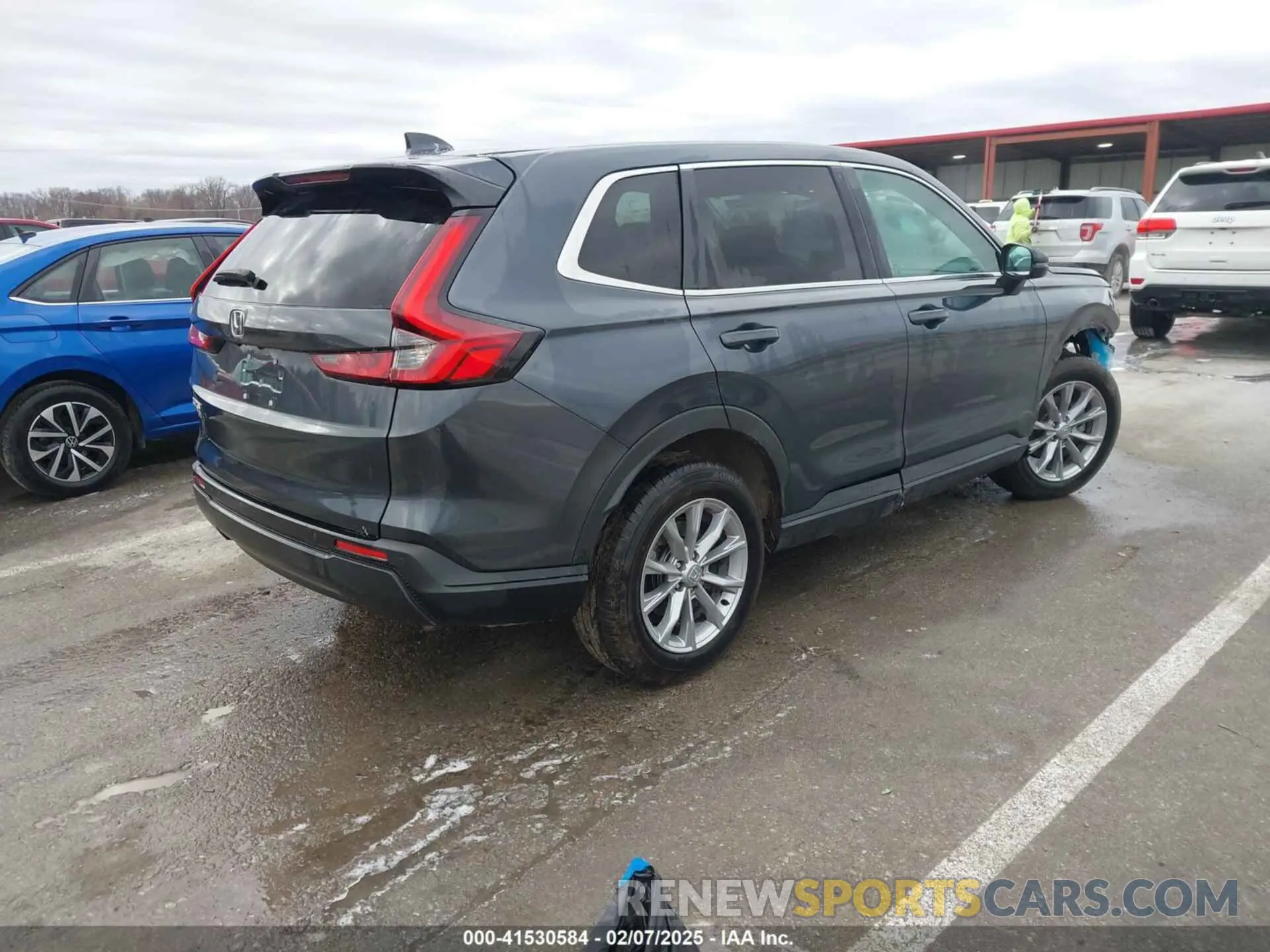 4 Photograph of a damaged car 5J6RS4H73PL009322 HONDA CR-V 2023