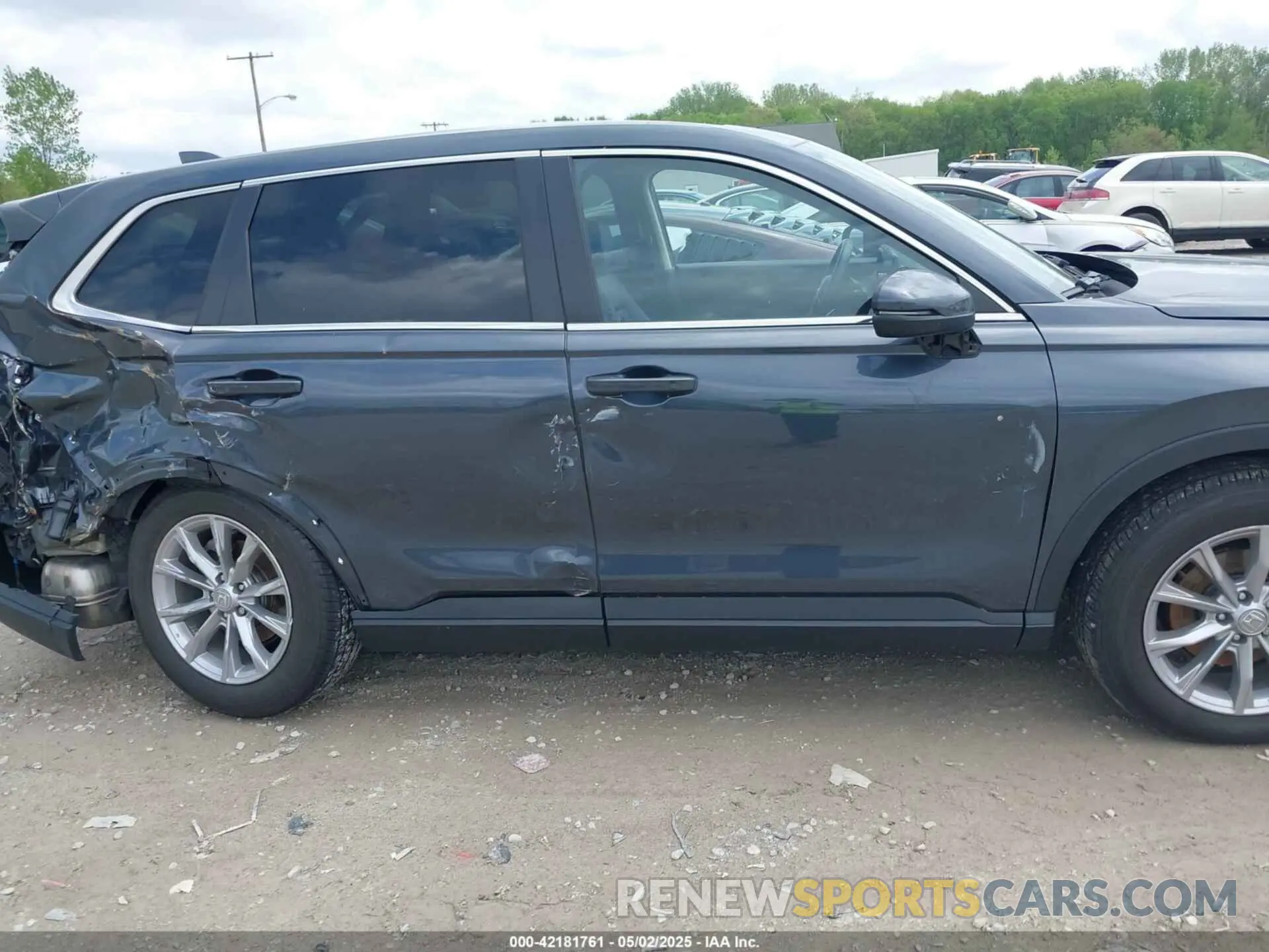 13 Photograph of a damaged car 5J6RS4H77PL010814 HONDA CR-V 2023