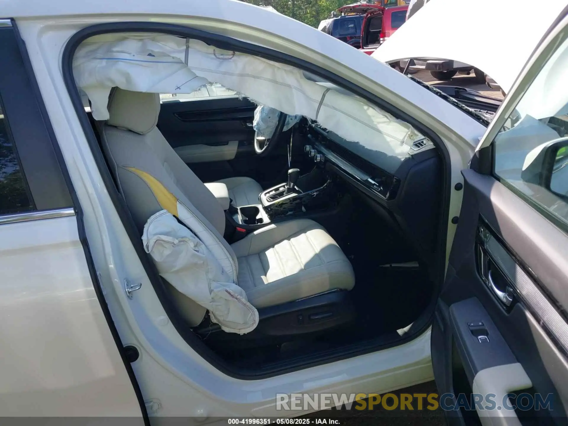 5 Photograph of a damaged car 5J6RS4H7XPL002741 HONDA CR-V 2023