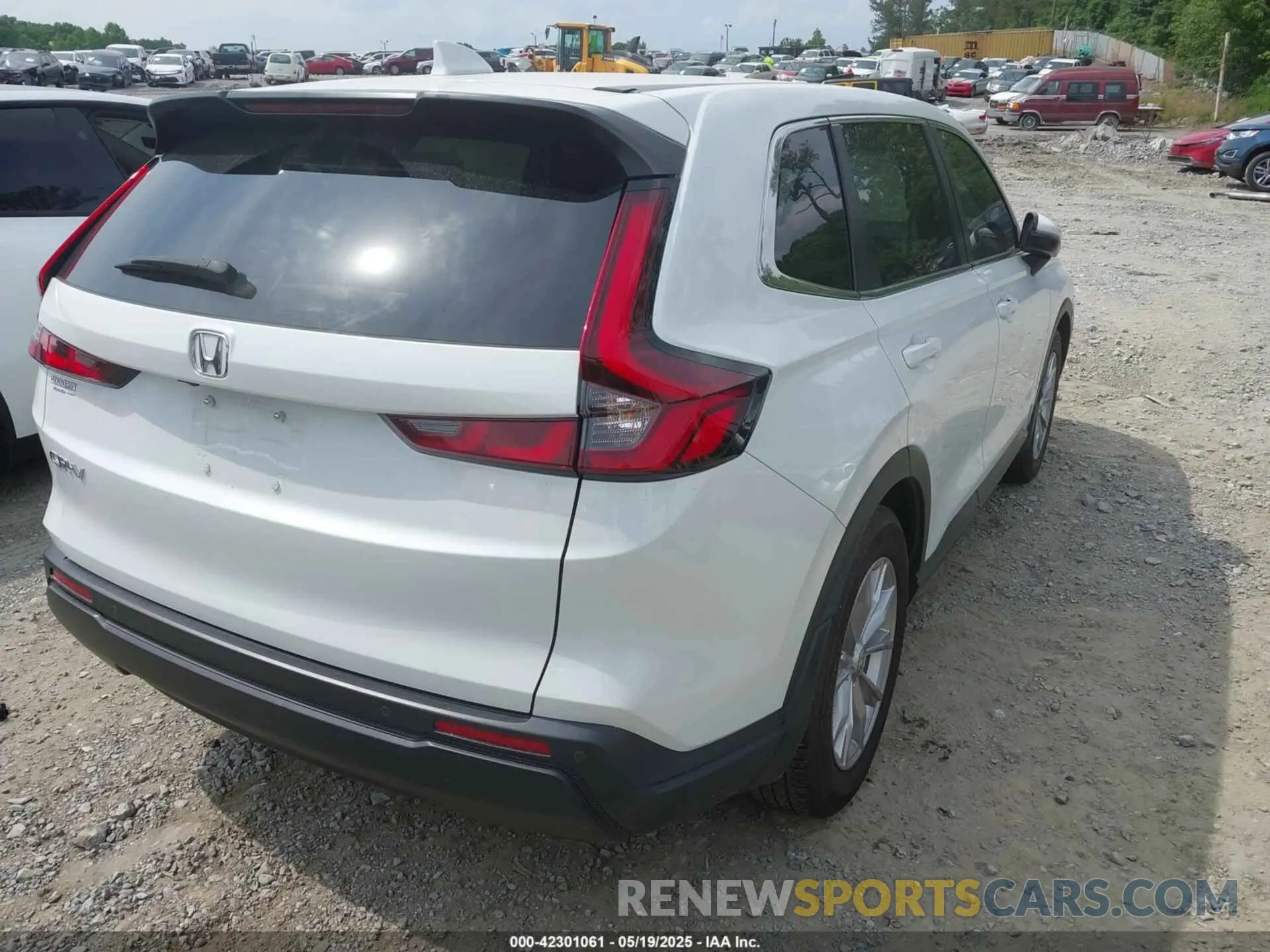 4 Фотография поврежденного автомобиля 7FARS3H70PE005008 HONDA CR-V 2023