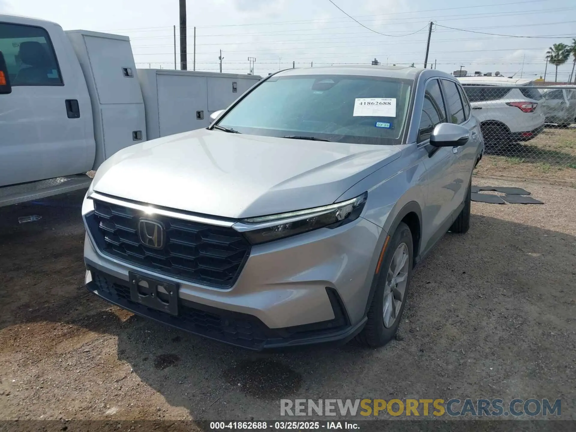 2 Photograph of a damaged car 7FARS3H75PE011368 HONDA CR-V 2023