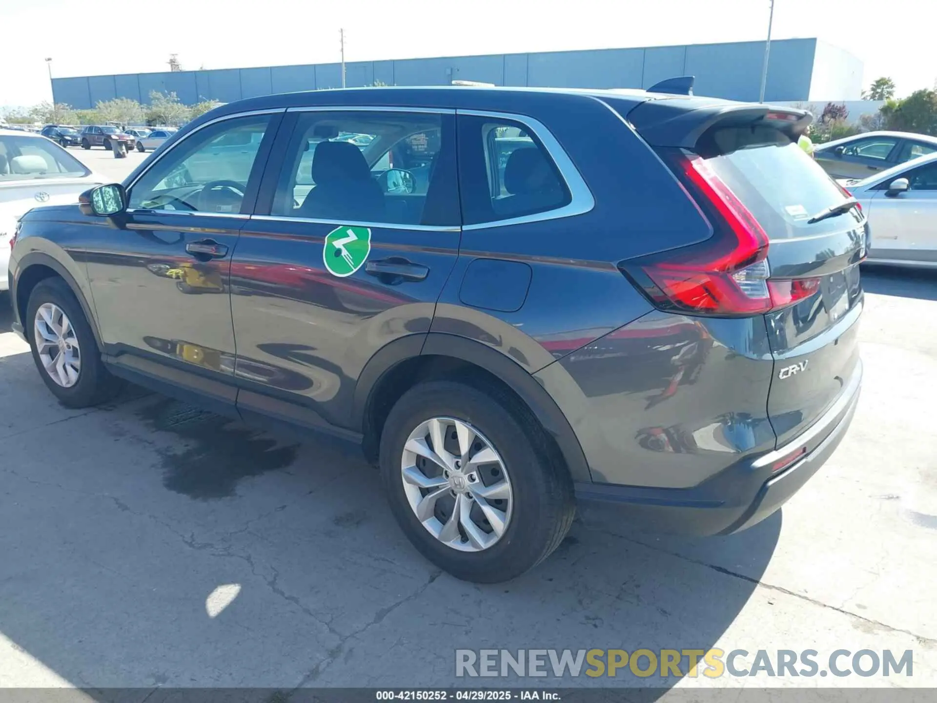 3 Фотография поврежденного автомобиля 7FARS4H22PE023004 HONDA CR-V 2023