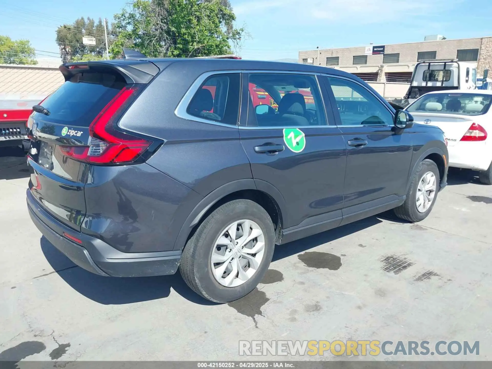 4 Фотография поврежденного автомобиля 7FARS4H22PE023004 HONDA CR-V 2023