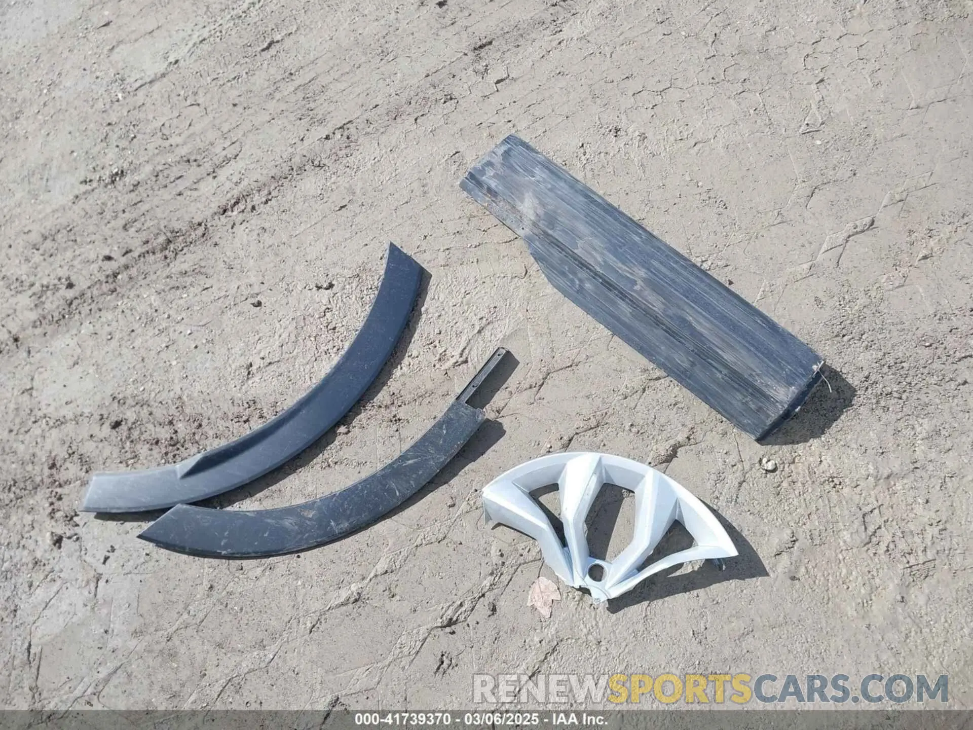 12 Photograph of a damaged car 7FARS4H27PE018848 HONDA CR-V 2023