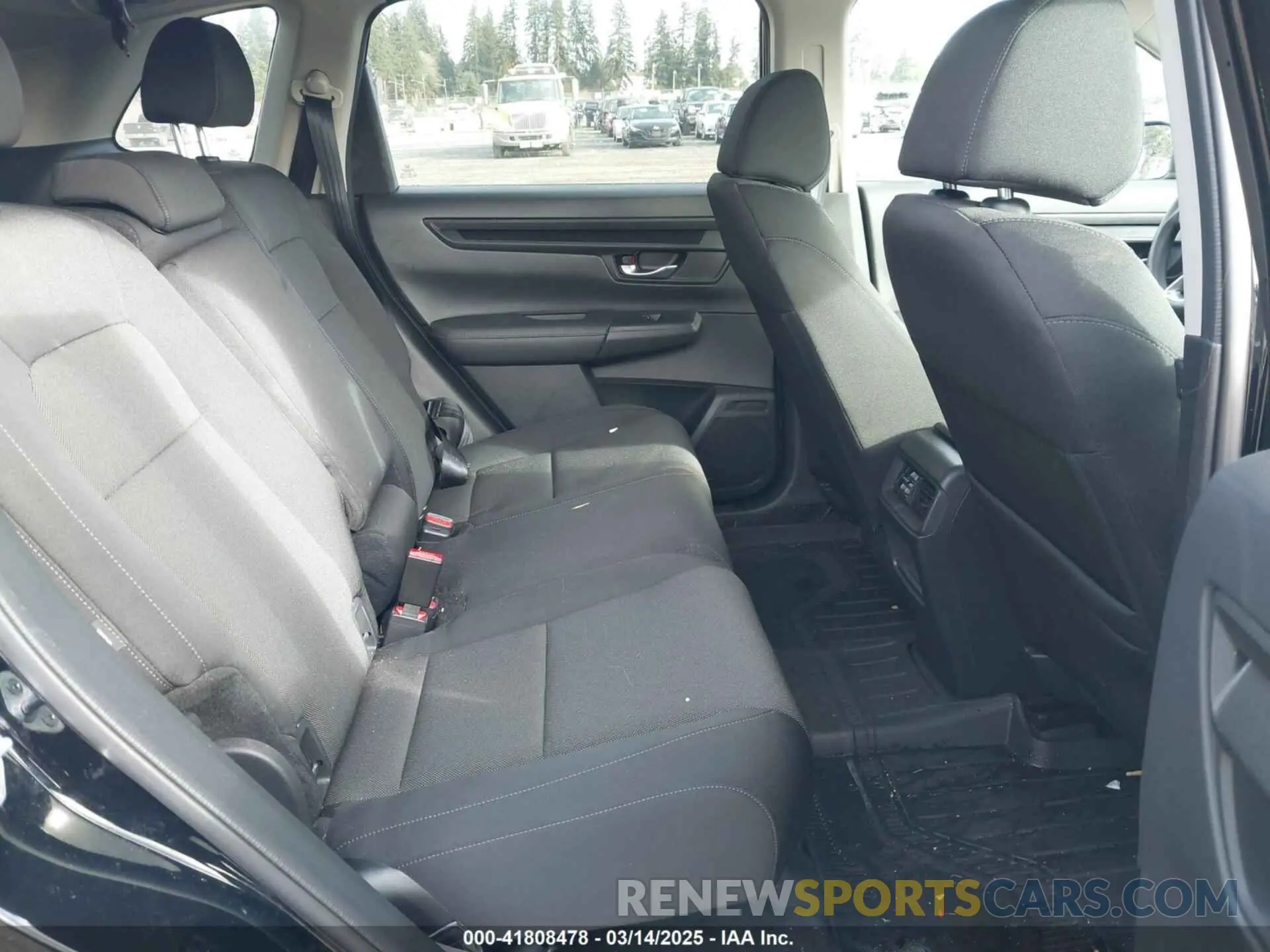 8 Photograph of a damaged car 7FARS4H40PE018465 HONDA CR-V 2023