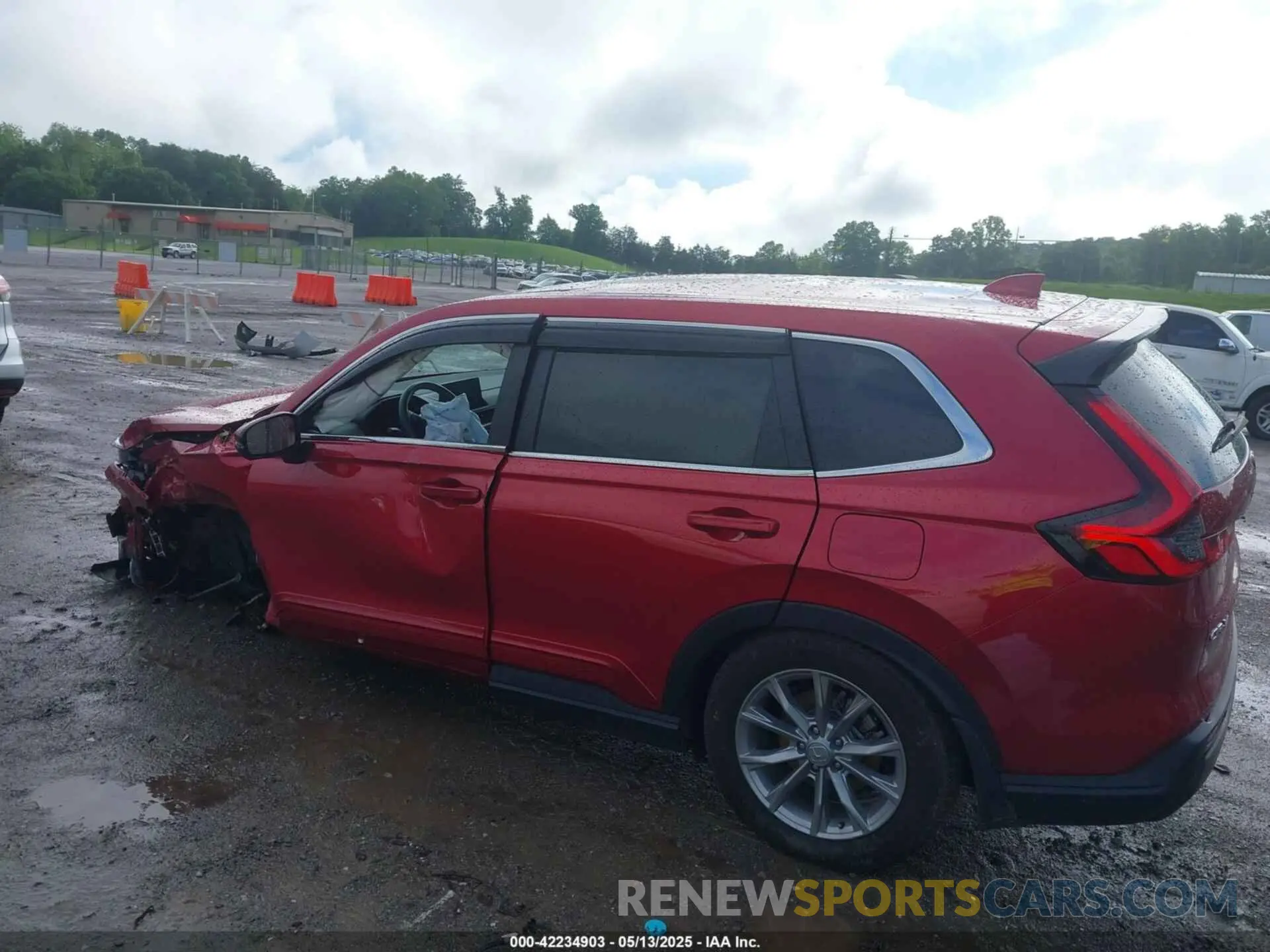 14 Photograph of a damaged car 7FARS4H70PE006259 HONDA CR-V 2023