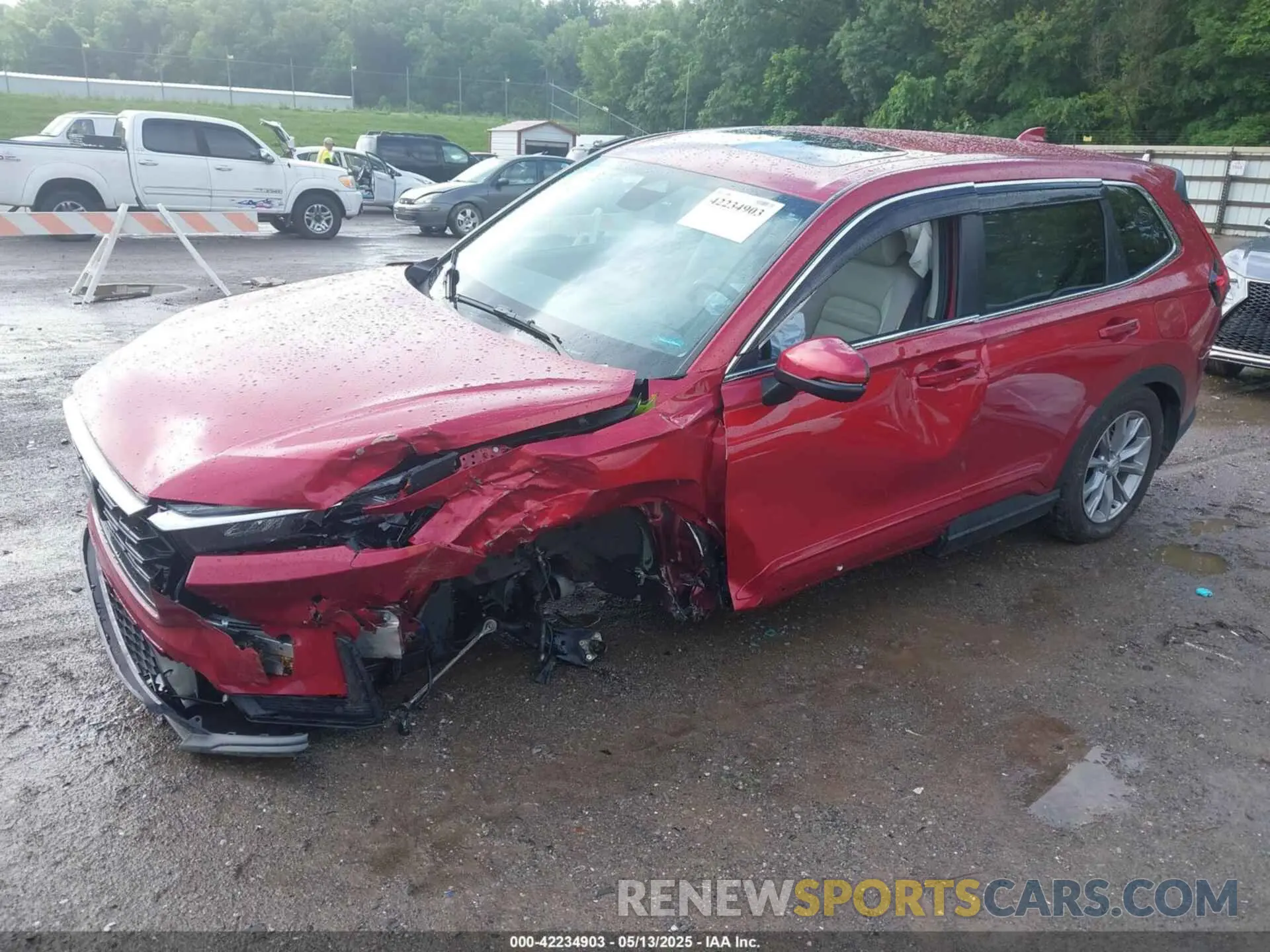 2 Photograph of a damaged car 7FARS4H70PE006259 HONDA CR-V 2023