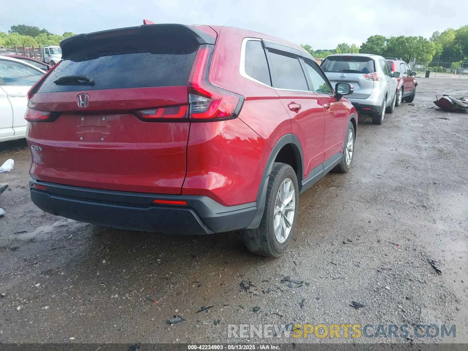 4 Photograph of a damaged car 7FARS4H70PE006259 HONDA CR-V 2023