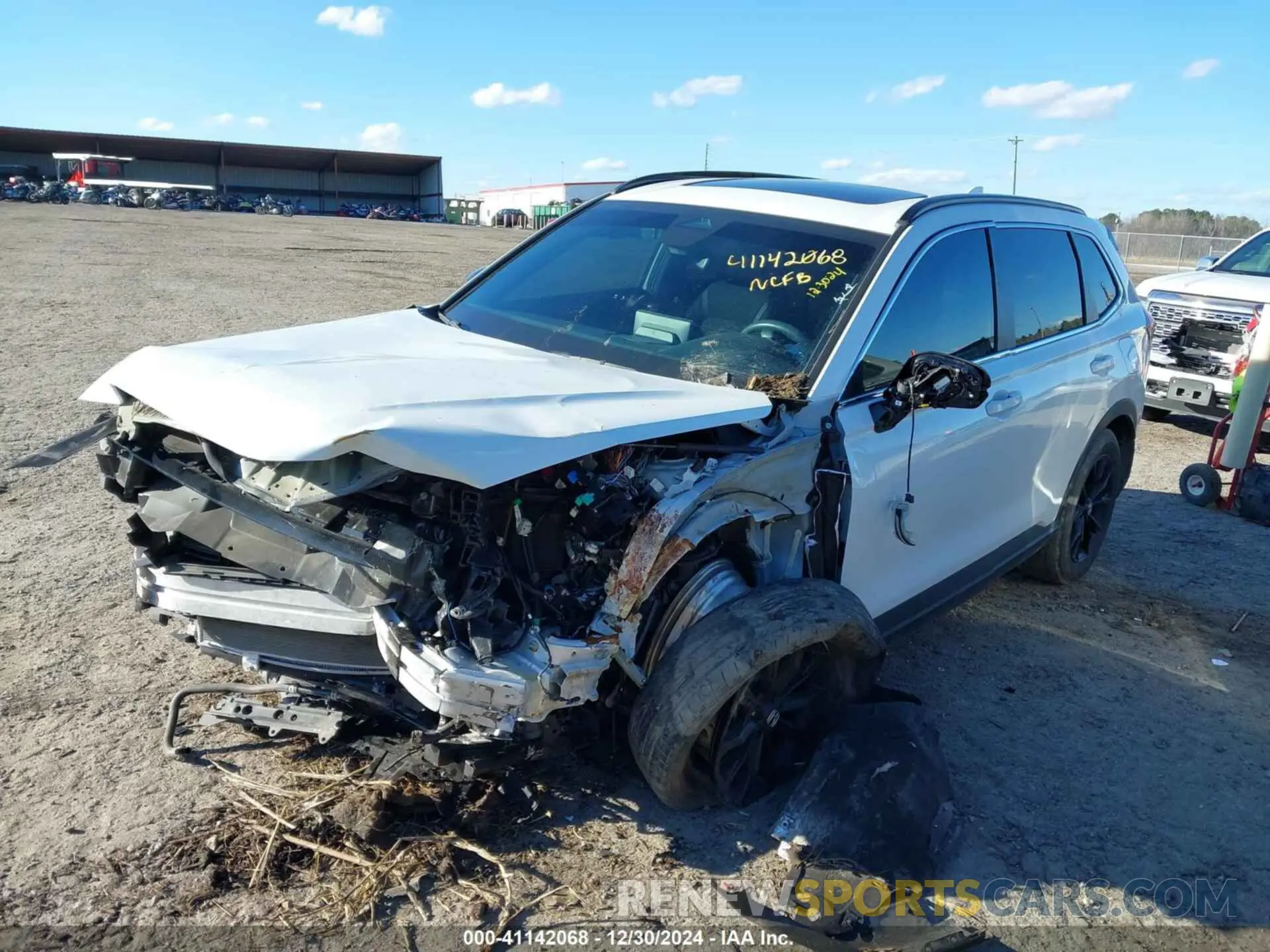 2 Photograph of a damaged car 7FARS6H52PE033411 HONDA CR-V 2023